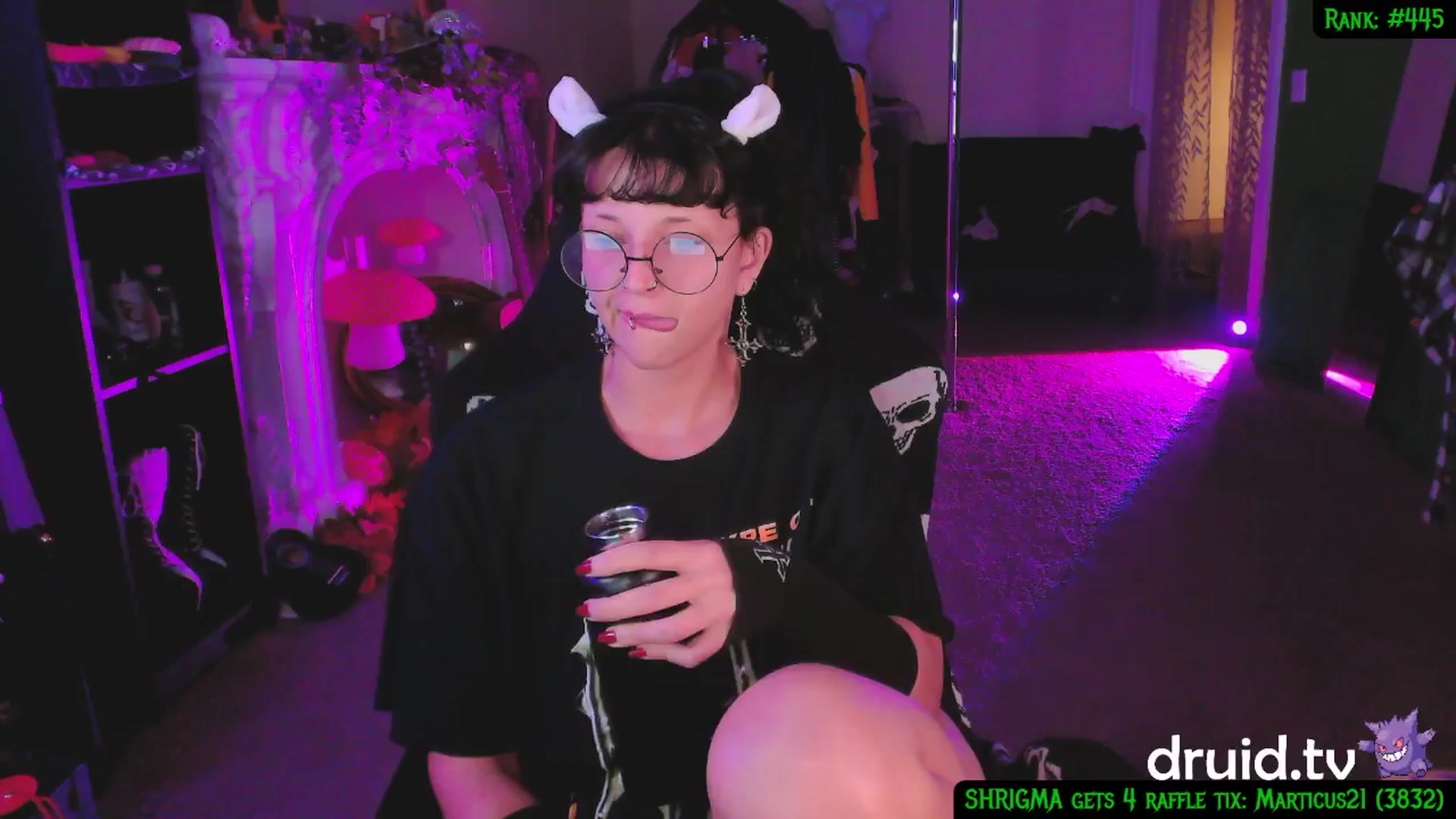 Gallery image thumbnail from druidjpg's myfreecams stream on, 07/15/2025, 11:20 image 9 of 20