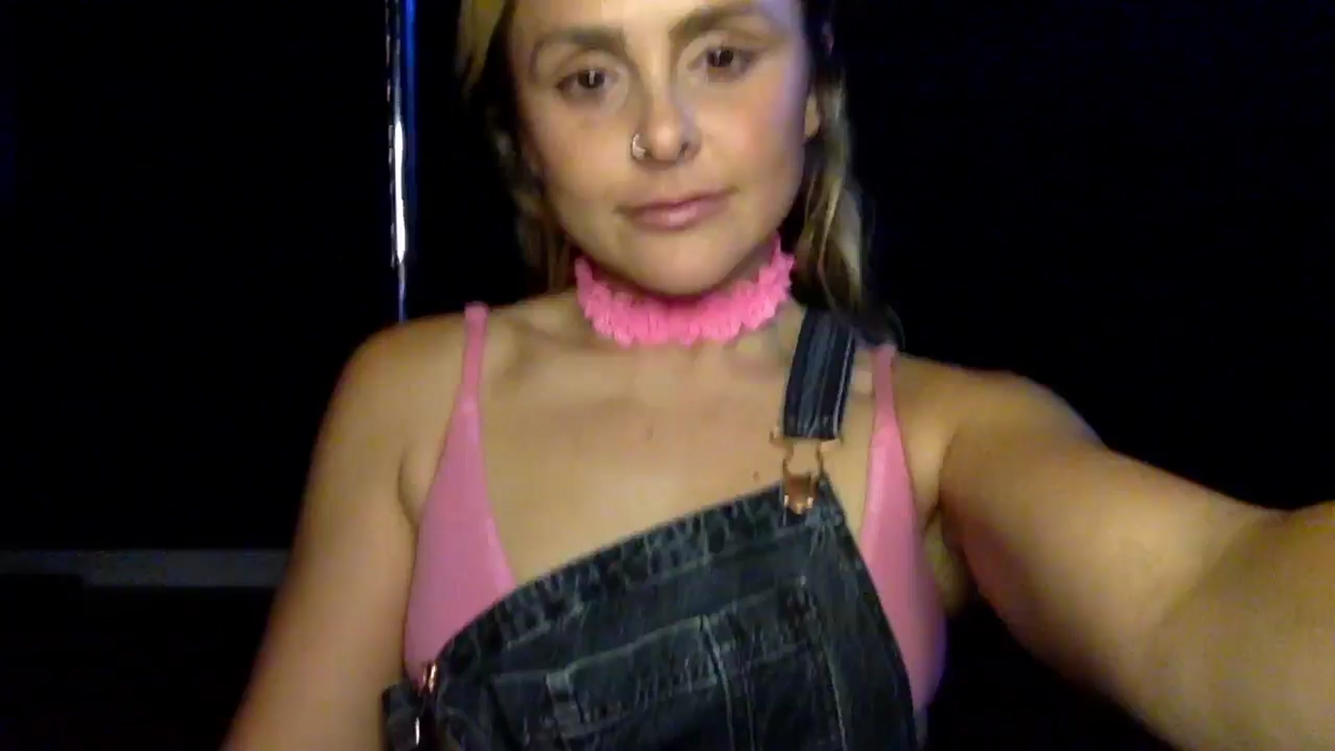 Gallery image thumbnail from dumptruckdaph's myfreecams stream on, 10/11/2024, 01:45 image 2 of 20
