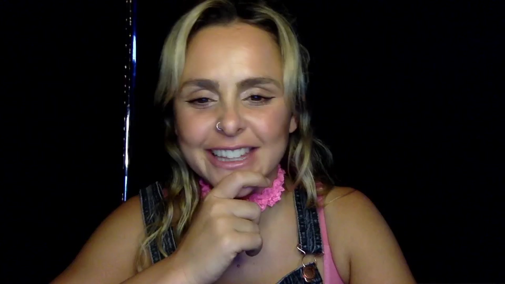 Gallery image thumbnail from dumptruckdaph's myfreecams stream on, 10/11/2024, 01:45 image 9 of 20