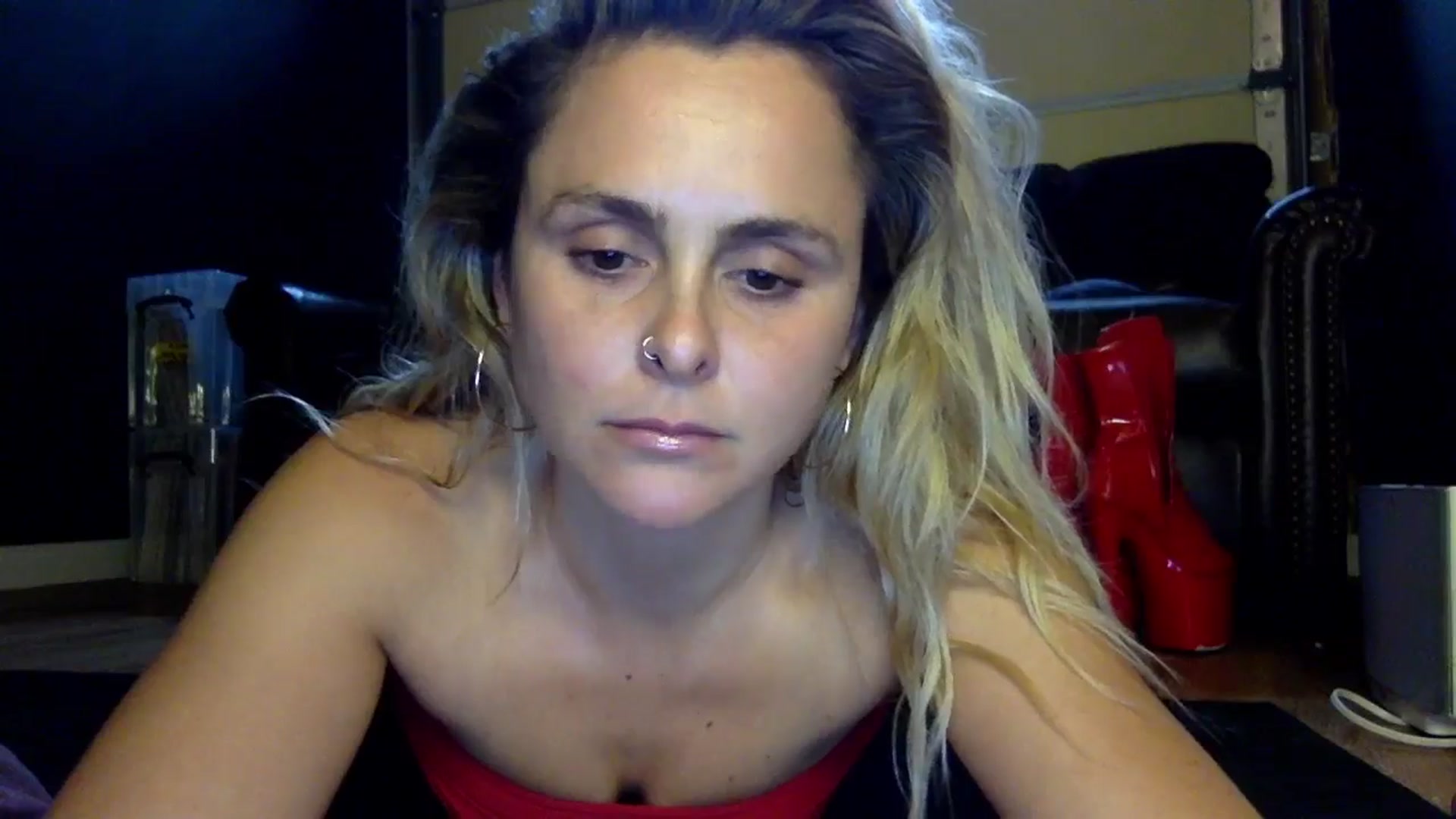 Gallery image thumbnail from dumptruckdaph's myfreecams stream on, 10/16/2024, 23:55 image 11 of 20