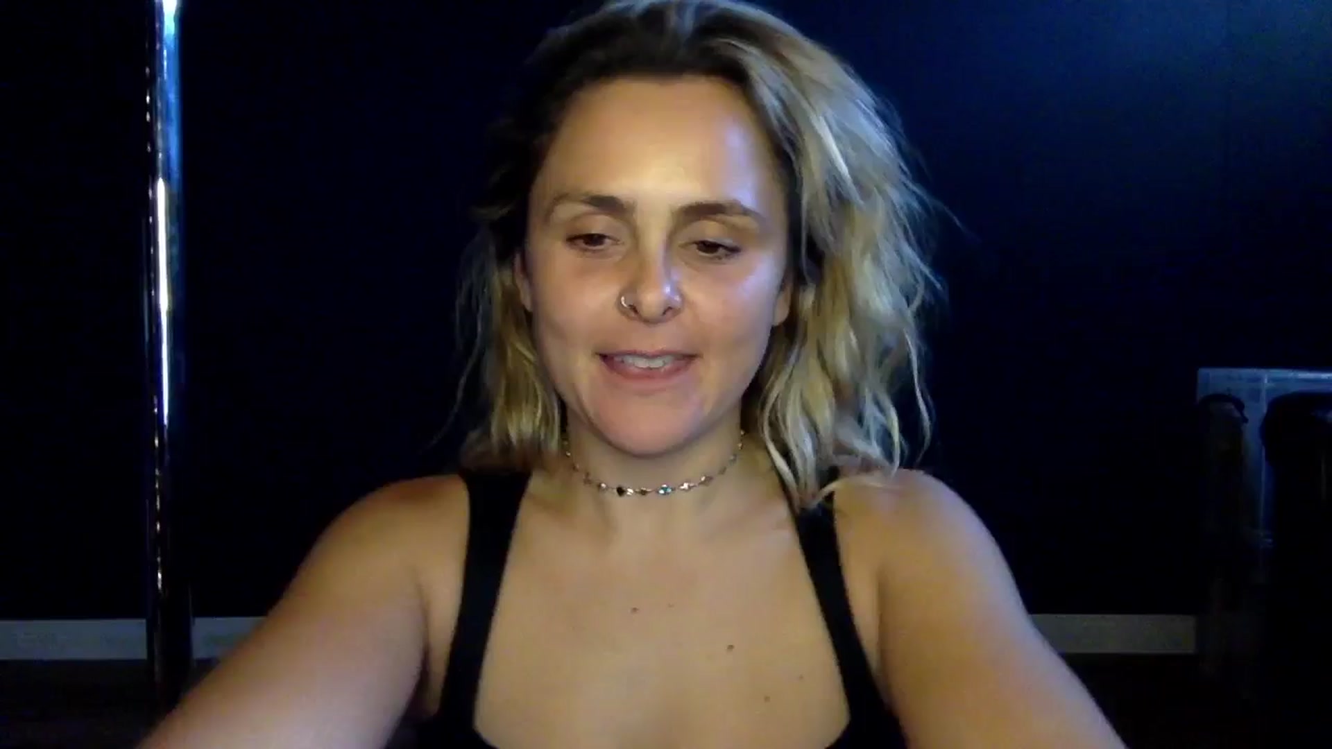 Gallery image thumbnail from dumptruckdaph's myfreecams stream on, 10/23/2024, 22:53 image 19 of 20