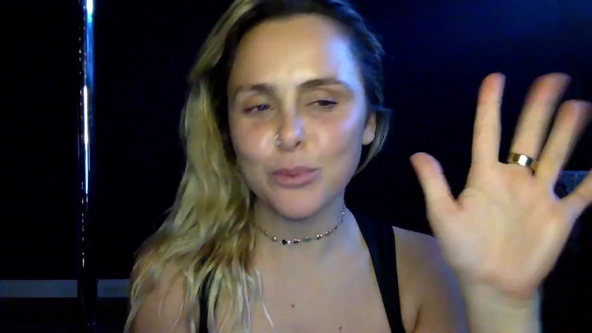 Gallery image thumbnail from dumptruckdaph's myfreecams stream on, 10/23/2024, 22:53 image 16 of 20
