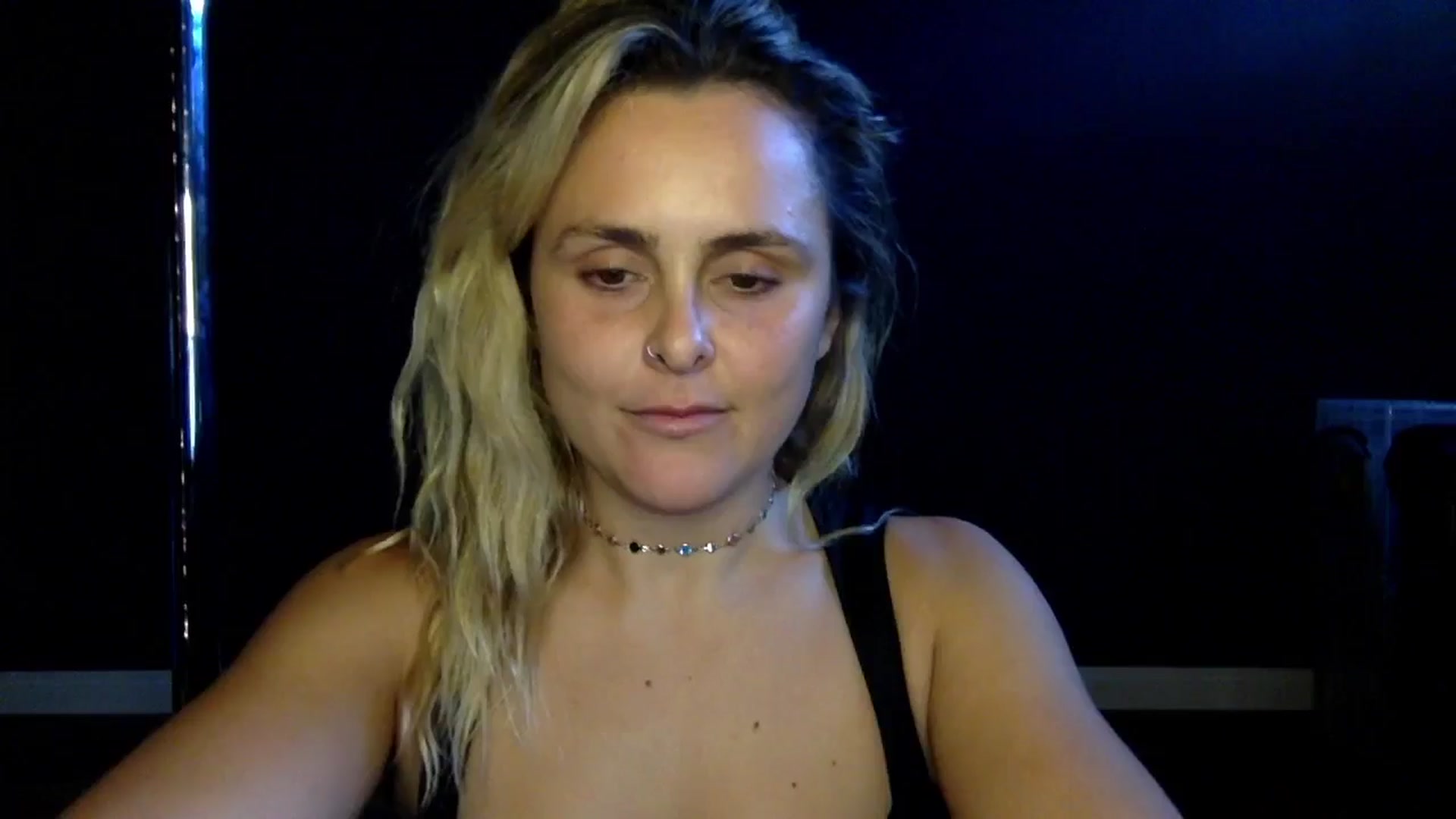 Gallery image thumbnail from dumptruckdaph's myfreecams stream on, 10/23/2024, 22:53 image 6 of 20