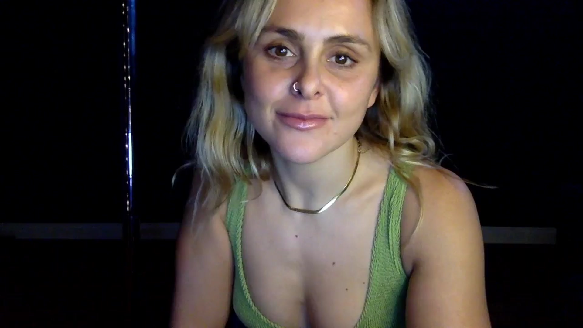 Gallery image thumbnail from dumptruckdaph's myfreecams stream on, 11/06/2024, 24:36 image 7 of 20