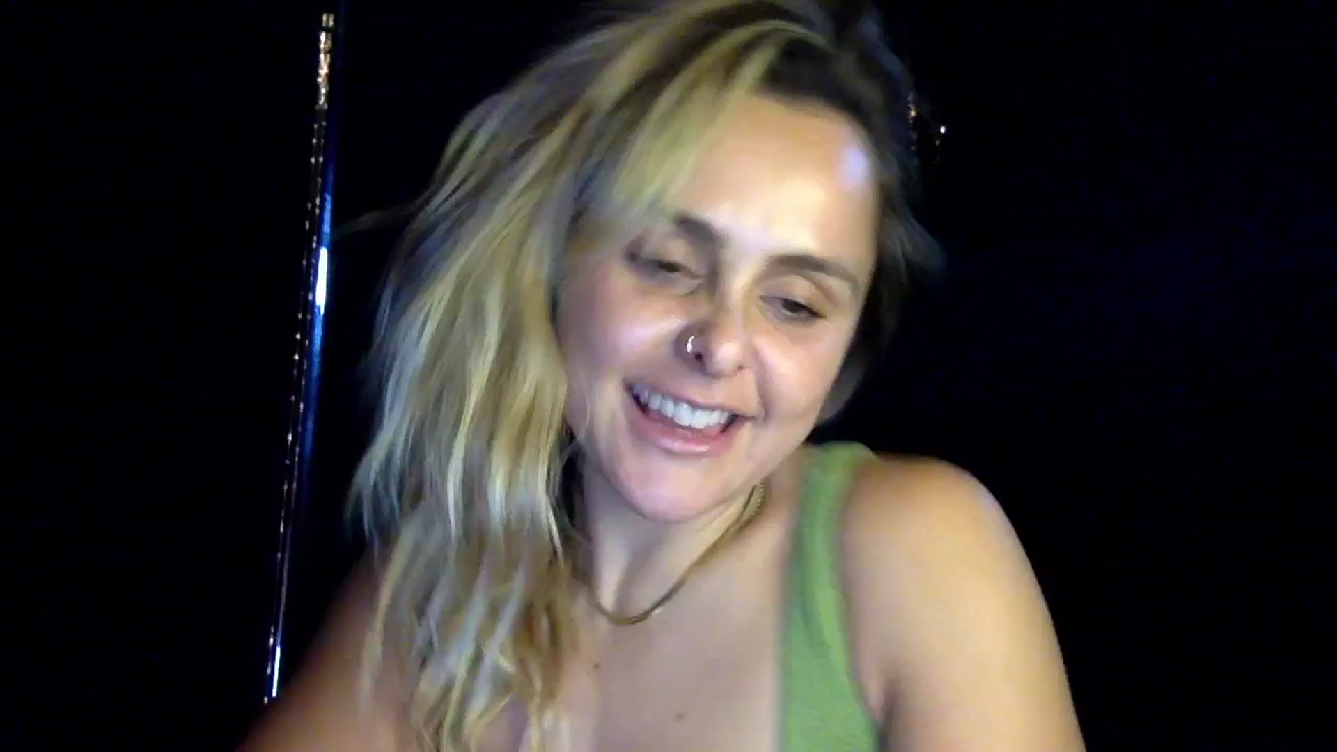 Gallery image thumbnail from dumptruckdaph's myfreecams stream on, 11/06/2024, 24:36 image 20 of 20