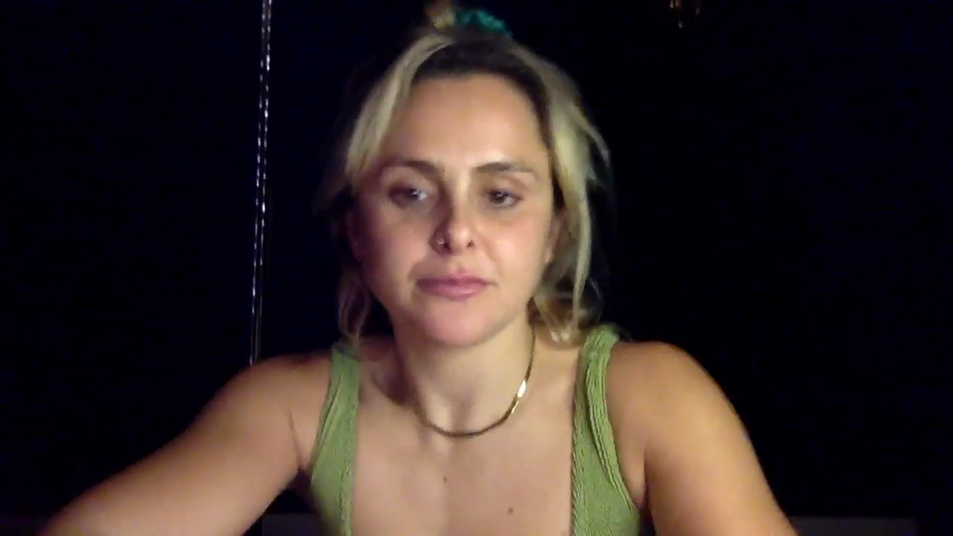 Gallery image thumbnail from dumptruckdaph's myfreecams stream on, 11/06/2024, 02:48 image 18 of 20