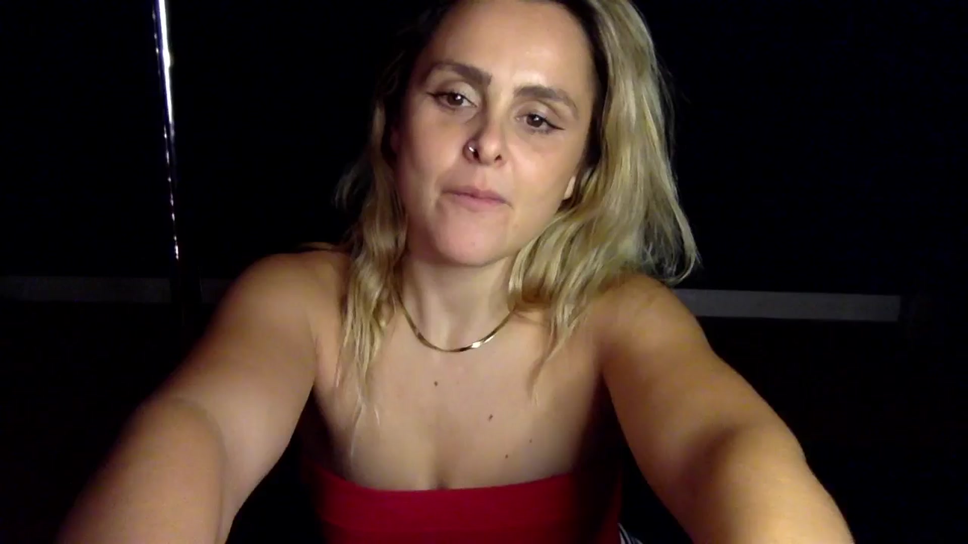 Gallery image thumbnail from dumptruckdaph's myfreecams stream on, 11/07/2024, 01:45 image 8 of 20