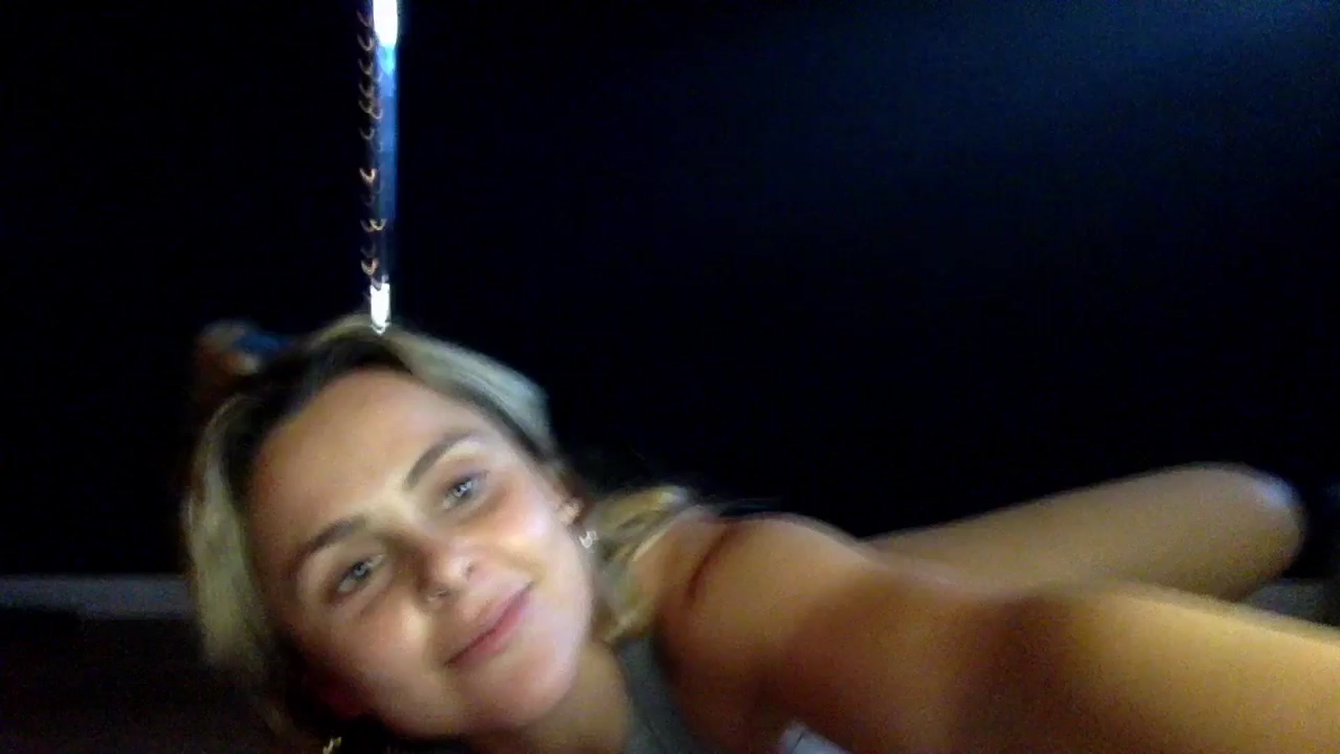 Gallery image thumbnail from dumptruckdaph's myfreecams stream on, 11/08/2024, 24:26 image 13 of 20