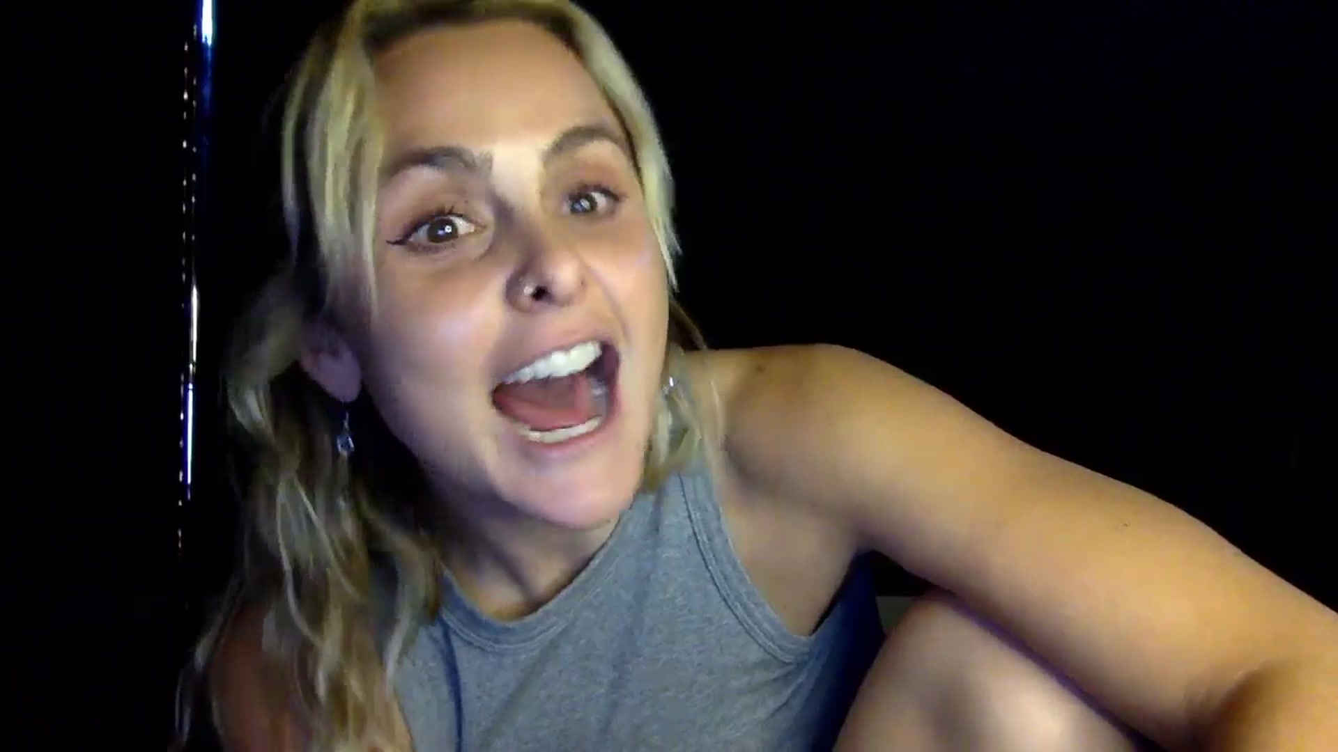 Gallery image thumbnail from dumptruckdaph's myfreecams stream on, 11/21/2024, 01:14 image 9 of 20