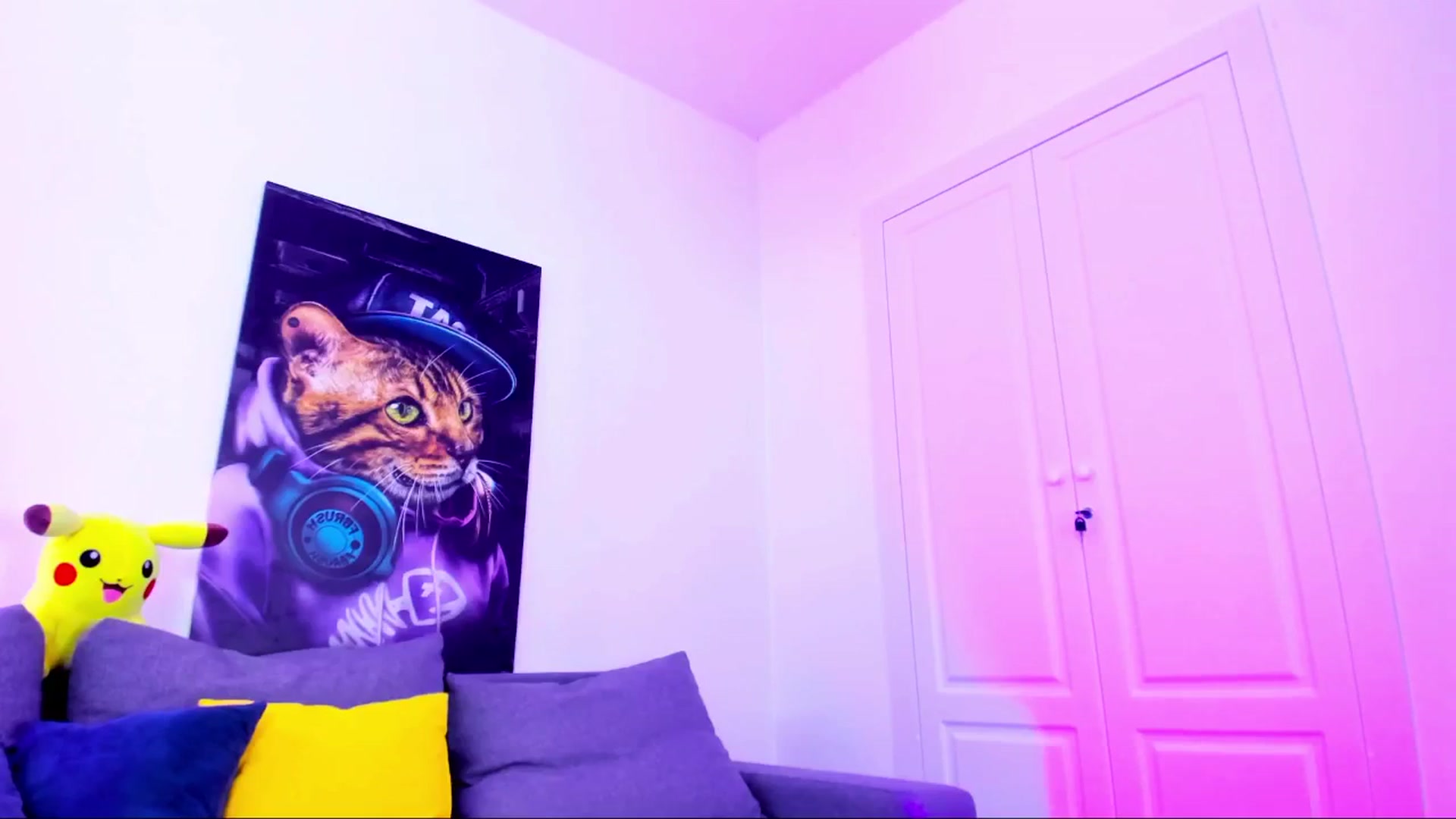 Gallery image thumbnail from e_69_s's myfreecams stream on, 06/27/2025, 05:14 image 6 of 20