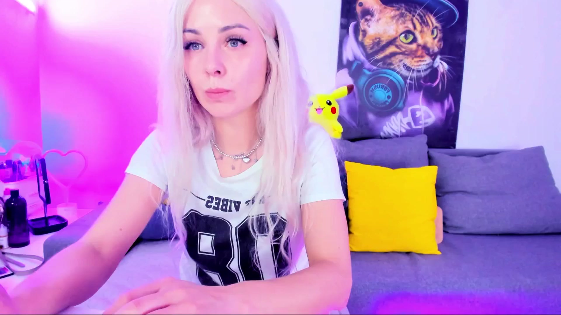 Gallery image thumbnail from e_69_s's myfreecams stream on, 07/01/2025, 04:23 image 20 of 20