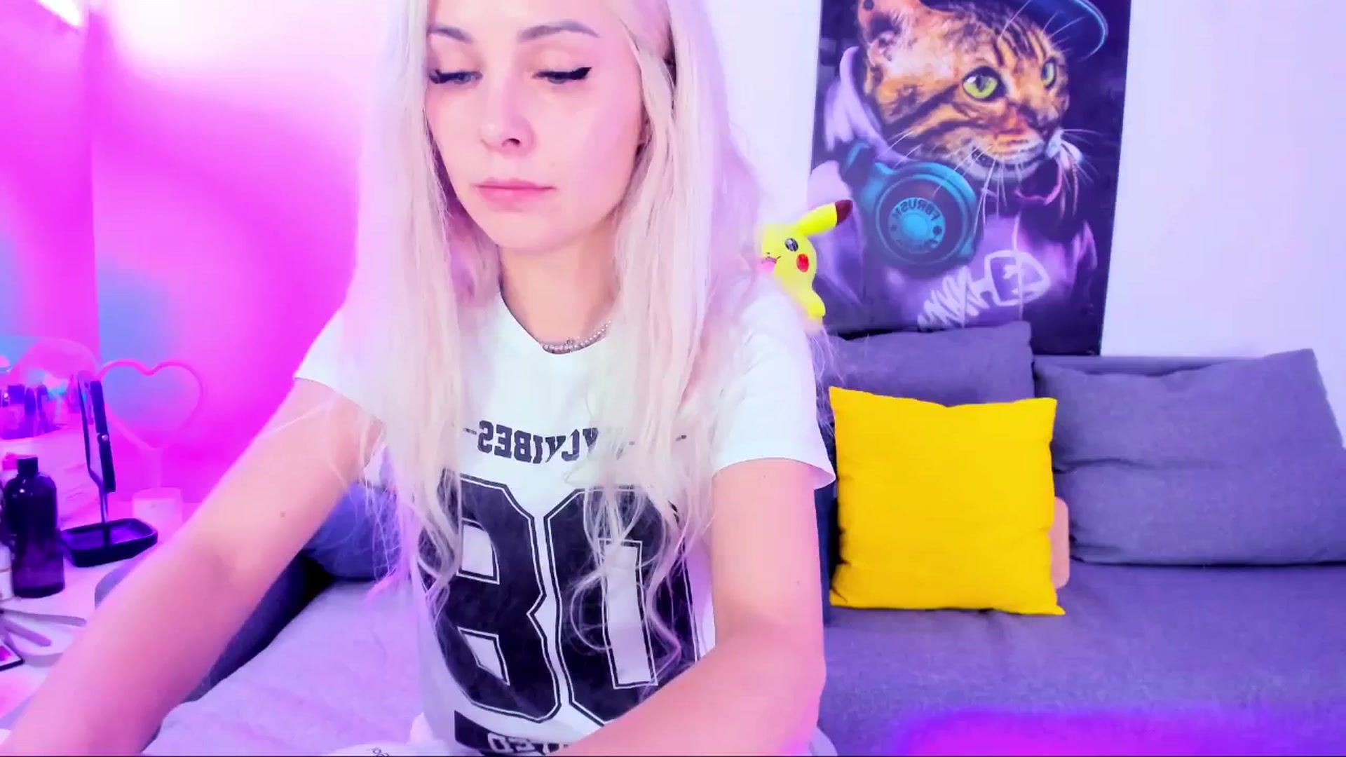 Gallery image thumbnail from e_69_s's myfreecams stream on, 07/01/2025, 04:23 image 12 of 20