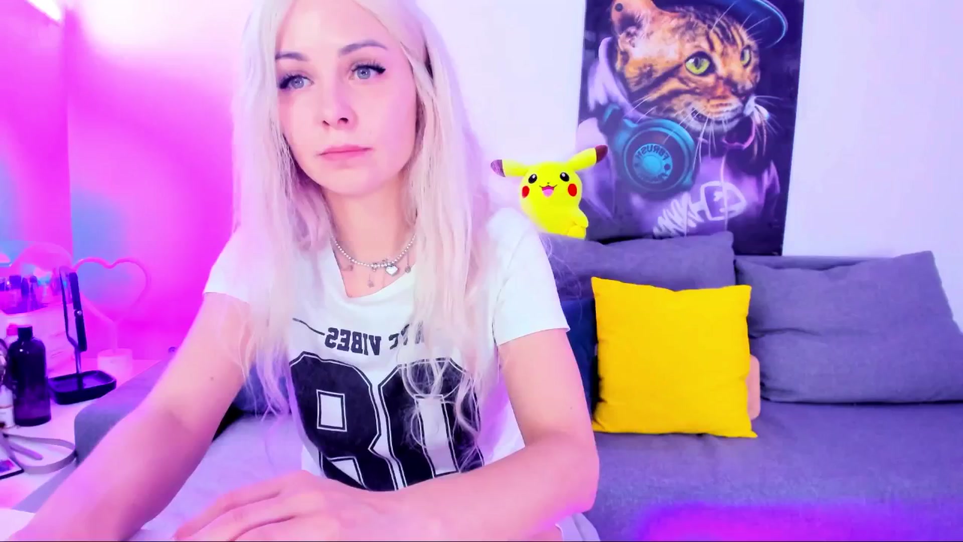Gallery image thumbnail from e_69_s's myfreecams stream on, 07/01/2025, 04:23 image 19 of 20