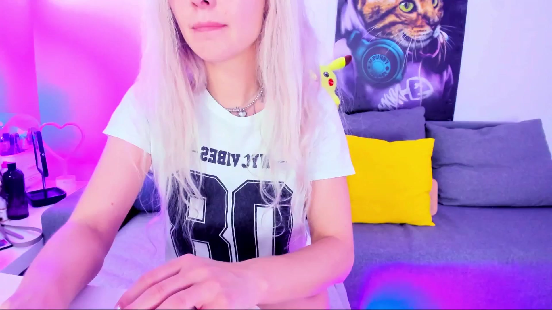 Gallery image thumbnail from e_69_s's myfreecams stream on, 07/01/2025, 04:23 image 13 of 20