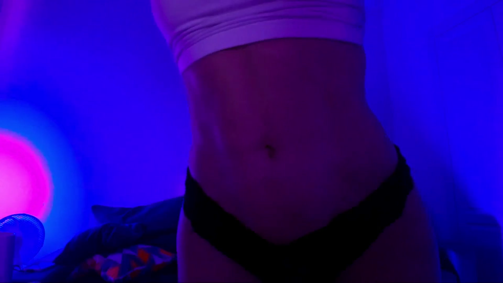 Gallery image thumbnail from e_69_s's myfreecams stream on, 07/08/2025, 05:04 image 12 of 20