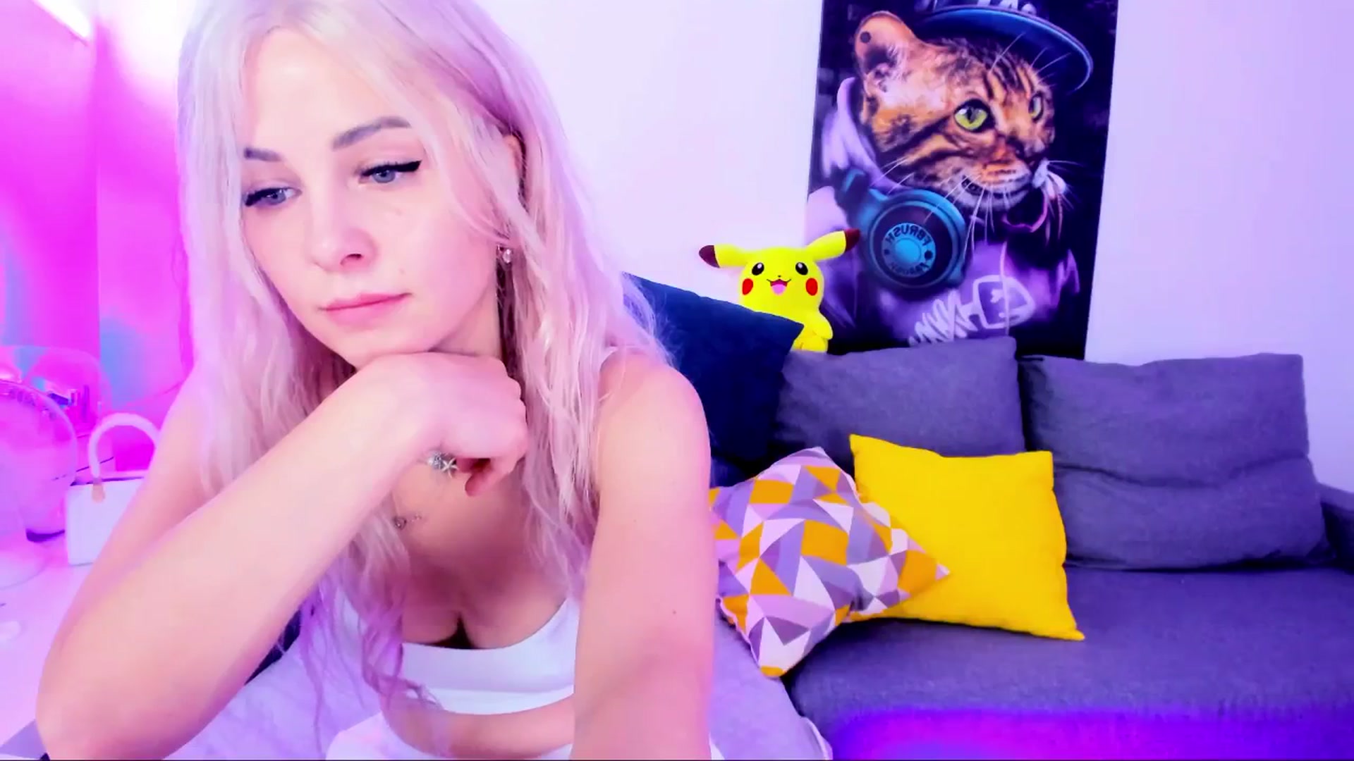 Gallery image thumbnail from e_69_s's myfreecams stream on, 07/11/2025, 05:13 image 5 of 20