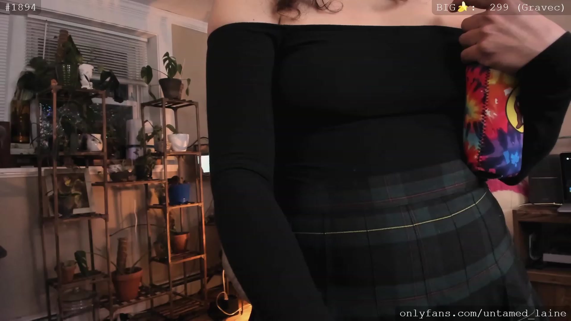 Gallery image thumbnail from e_laine's myfreecams stream on, 12/07/2022, 02:51 image 6 of 20