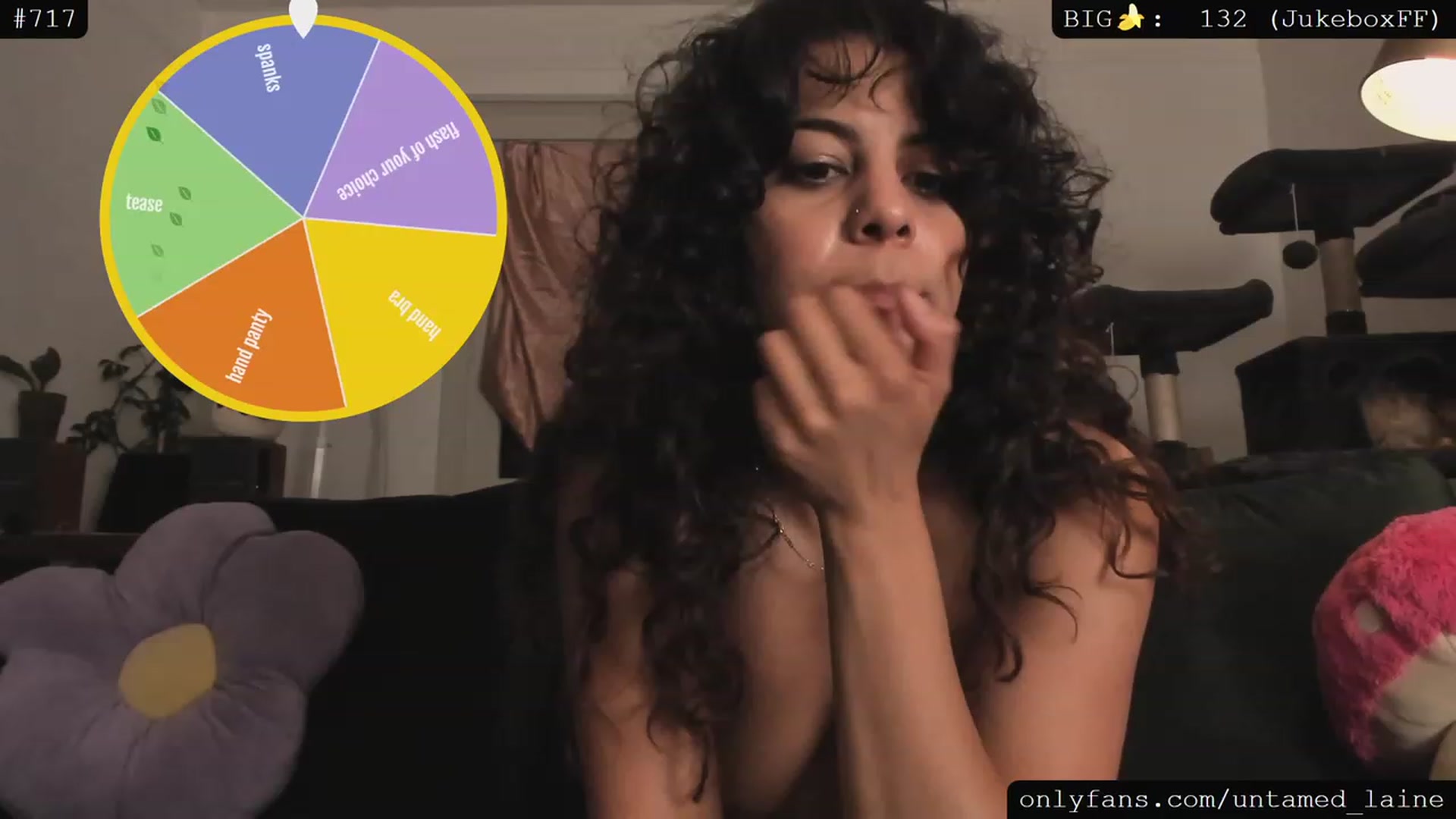 Gallery image thumbnail from e_laine's myfreecams stream on, 06/19/2023, 04:09 image 6 of 20