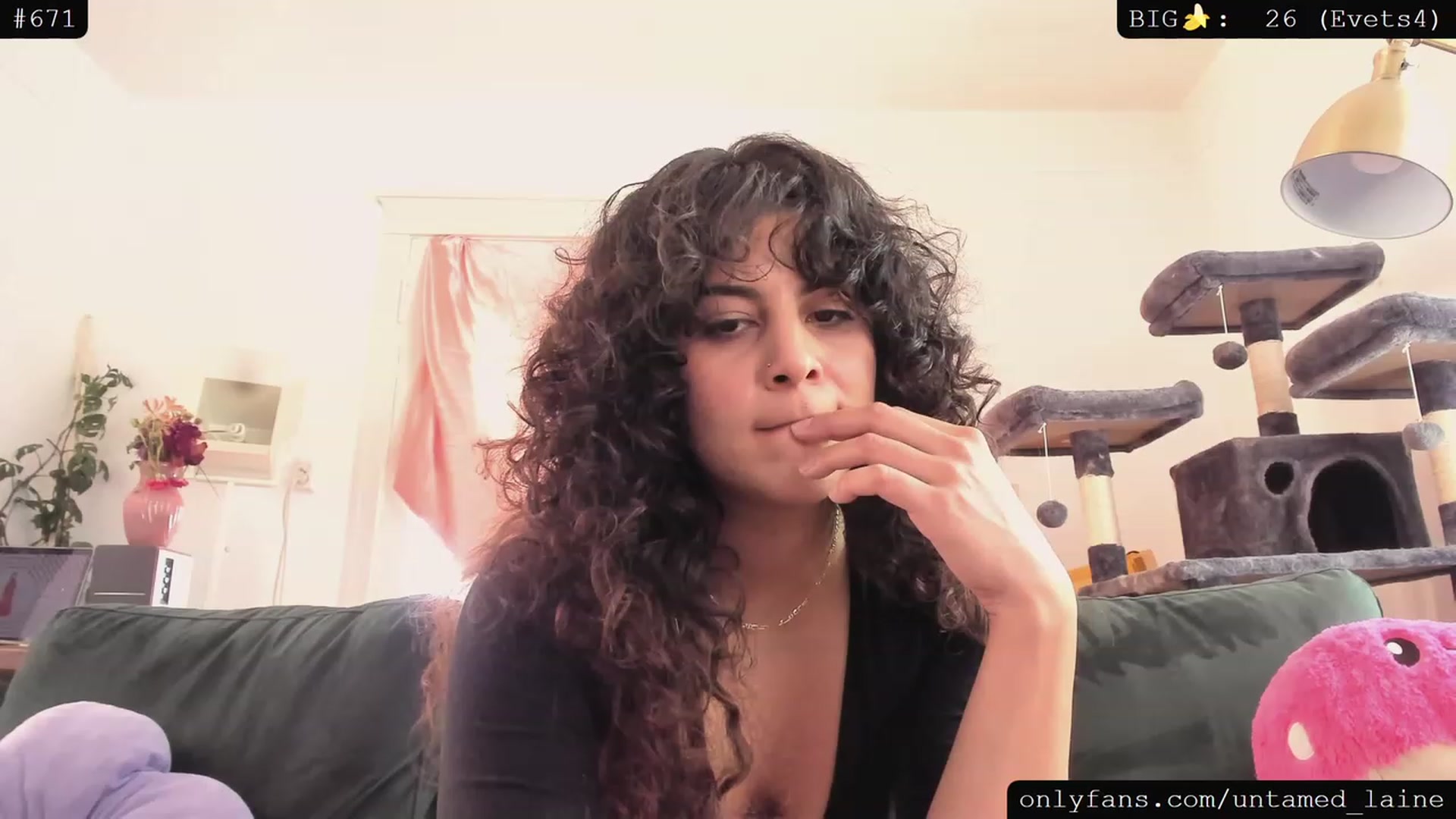 Gallery image thumbnail from e_laine's myfreecams stream on, 06/27/2023, 23:30 image 14 of 20