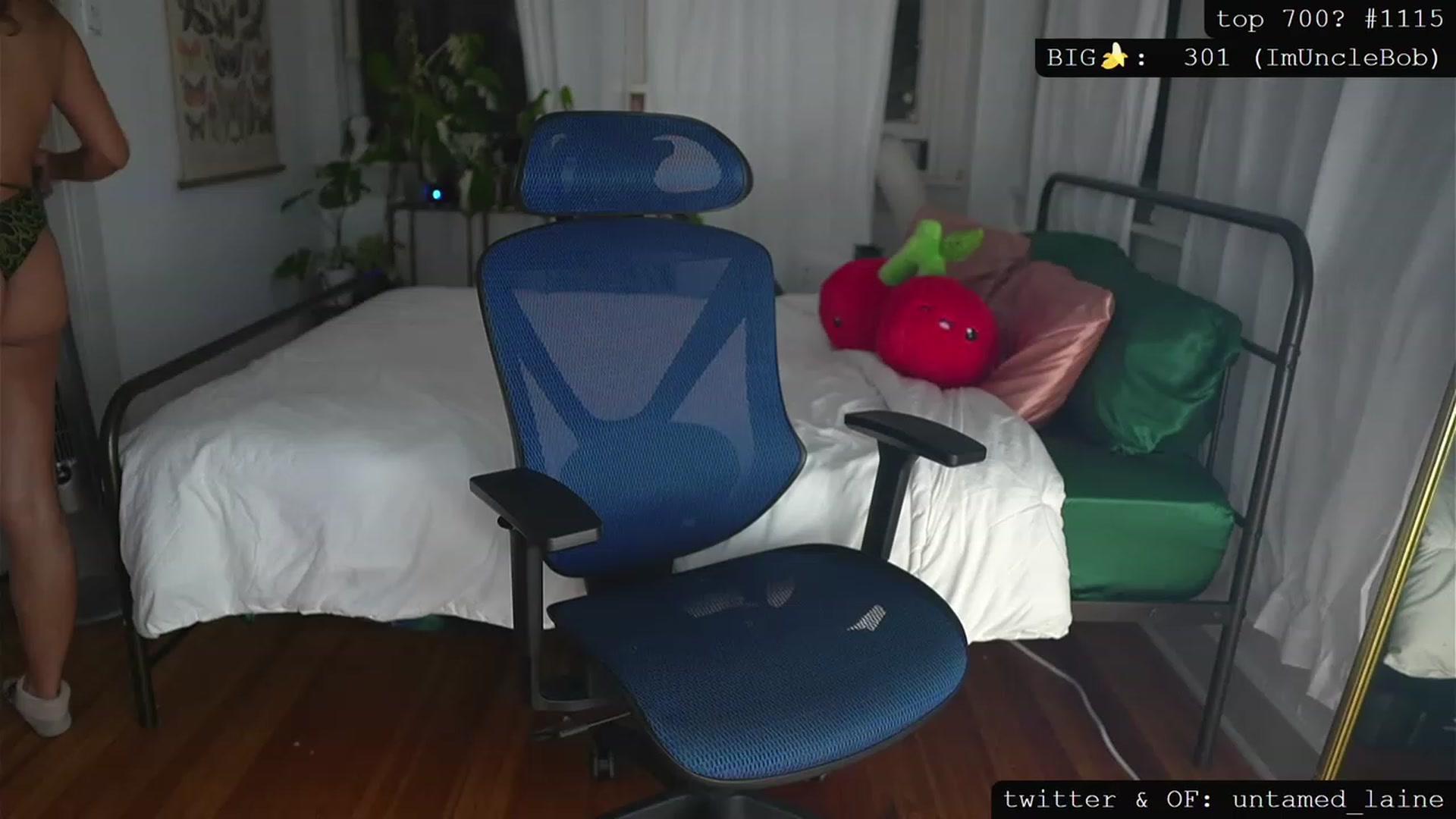Gallery image thumbnail from e_laine's myfreecams stream on, 09/28/2023, 02:38 image 8 of 20