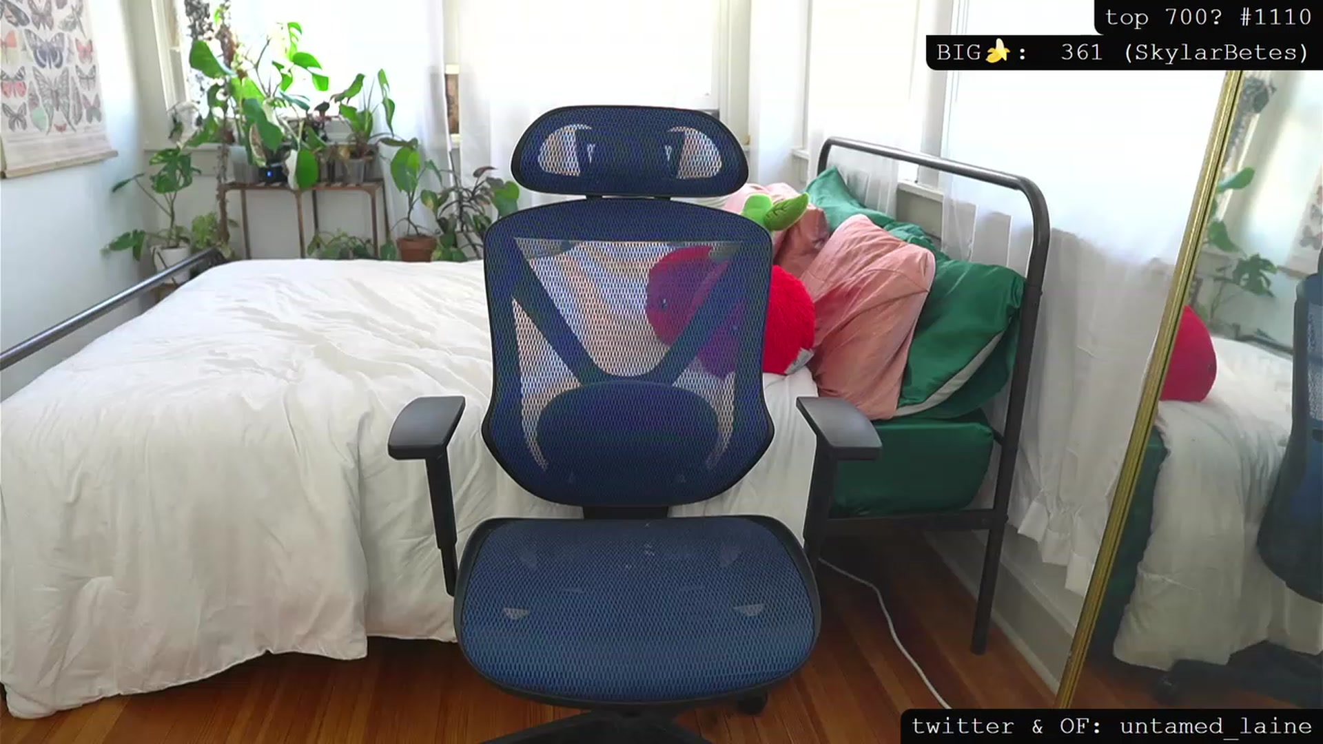 Gallery image thumbnail from e_laine's myfreecams stream on, 09/28/2023, 17:36 image 10 of 20