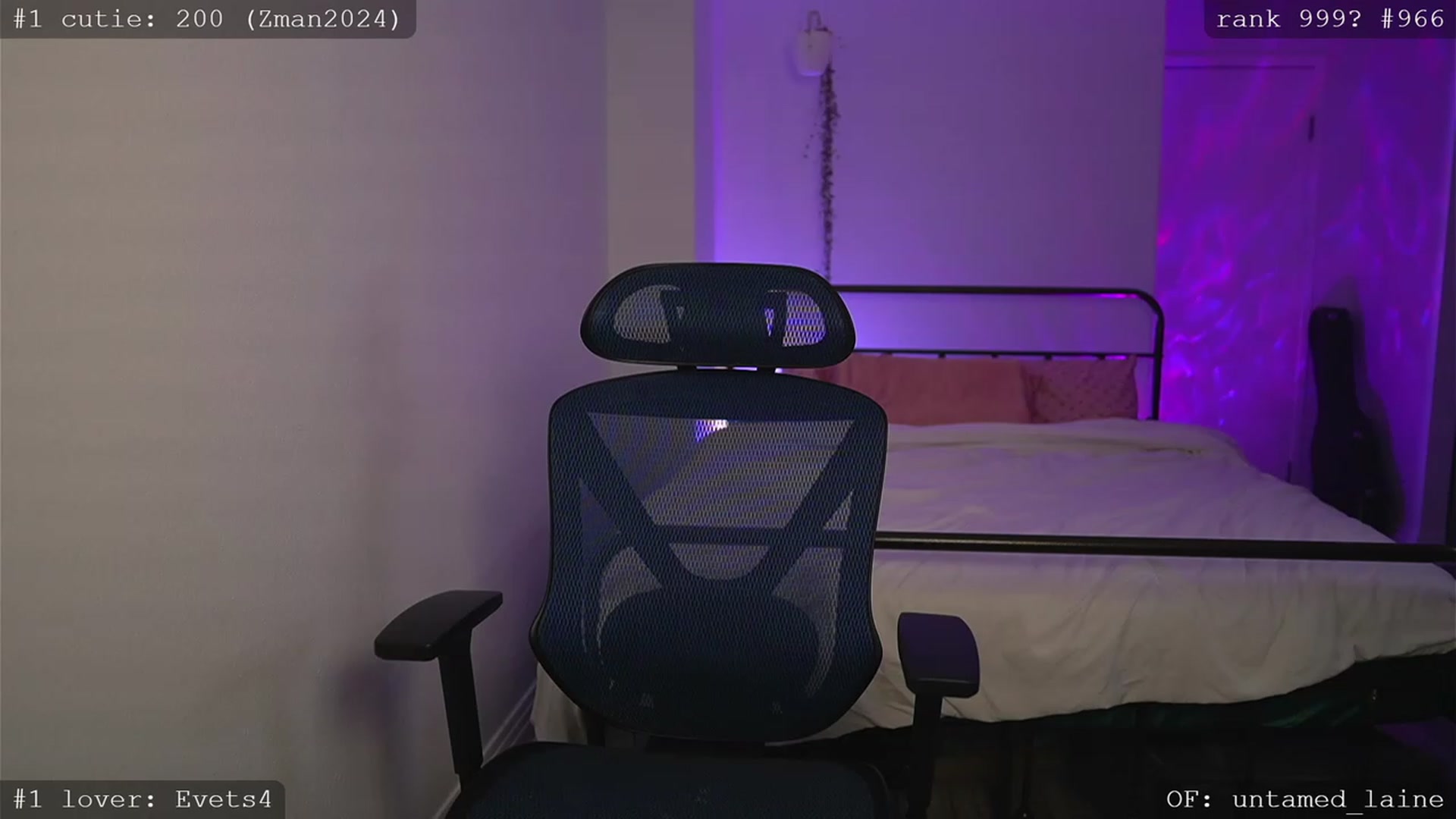 Gallery image thumbnail from e_laine's myfreecams stream on, 01/03/2024, 03:58 image 2 of 20