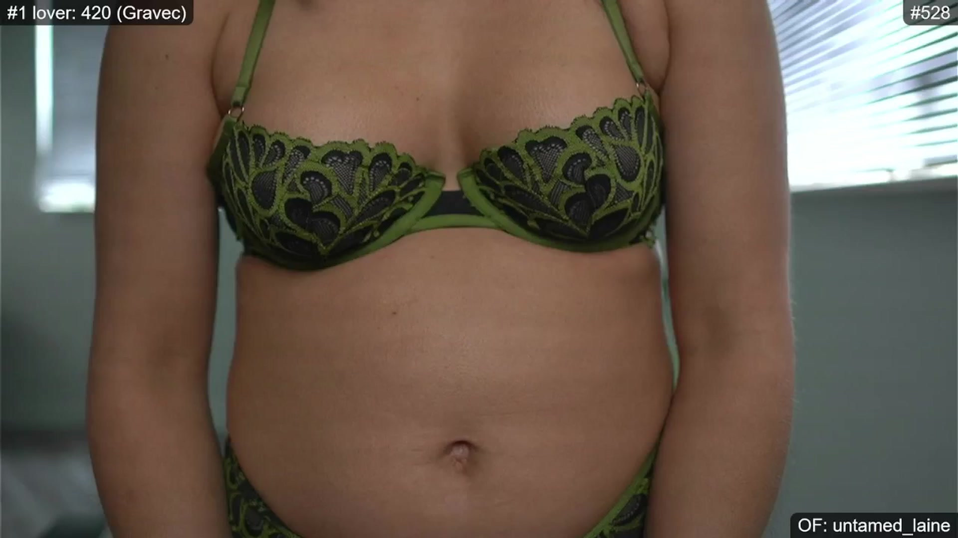 Gallery image thumbnail from e_laine's myfreecams stream on, 05/15/2024, 01:09 image 10 of 20