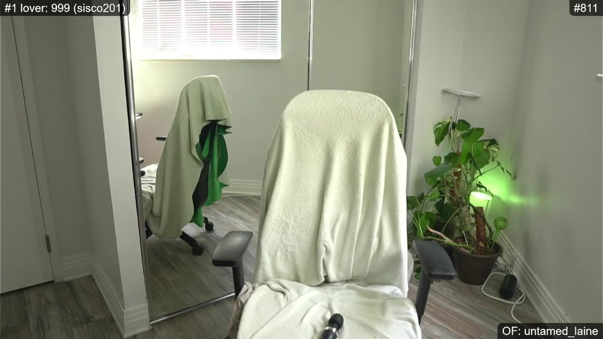 Gallery image thumbnail from e_laine's myfreecams stream on, 06/08/2024, 22:49 image 14 of 20