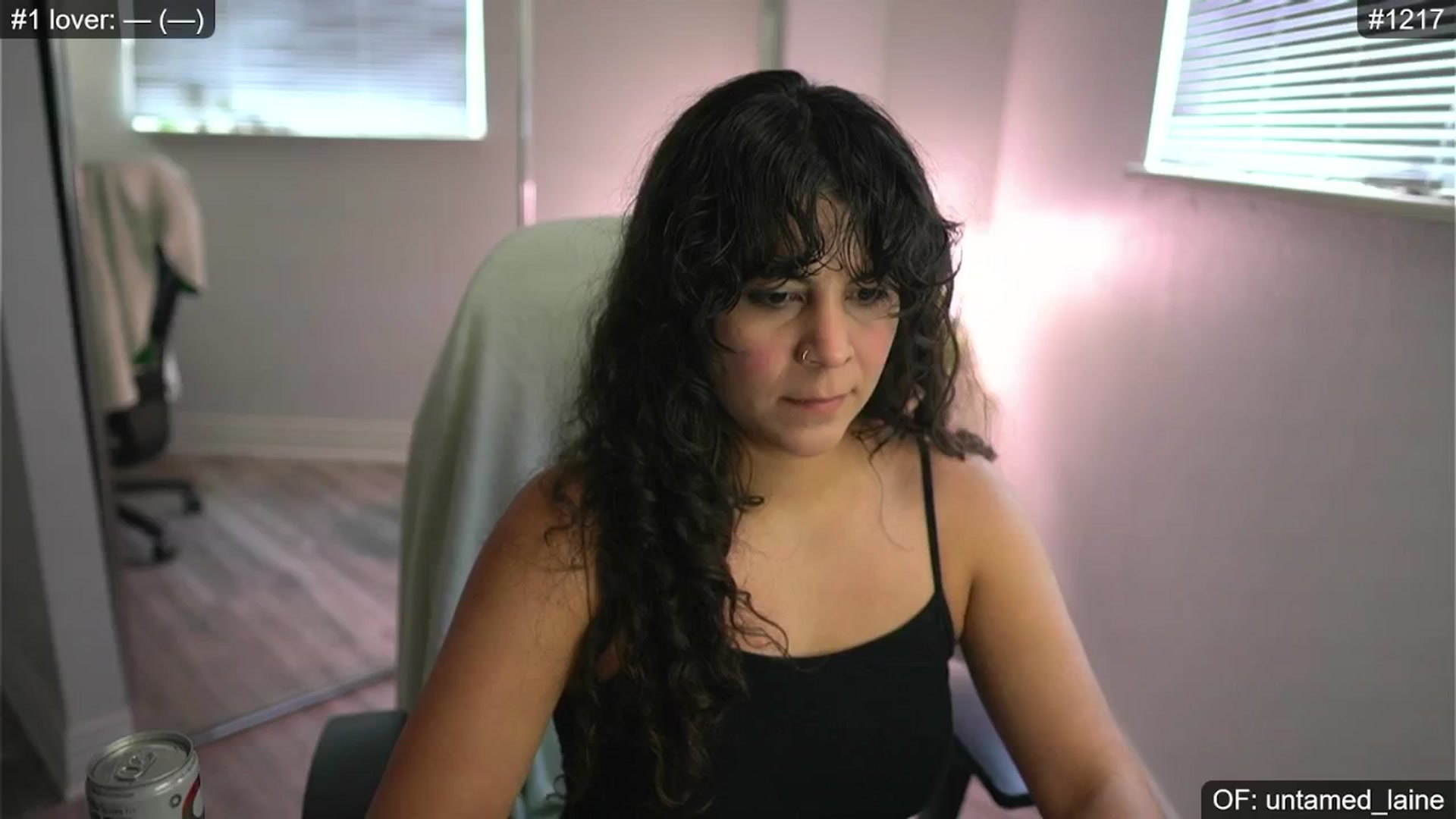 Gallery image thumbnail from e_laine's myfreecams stream on, 06/14/2024, 15:47 image 3 of 20