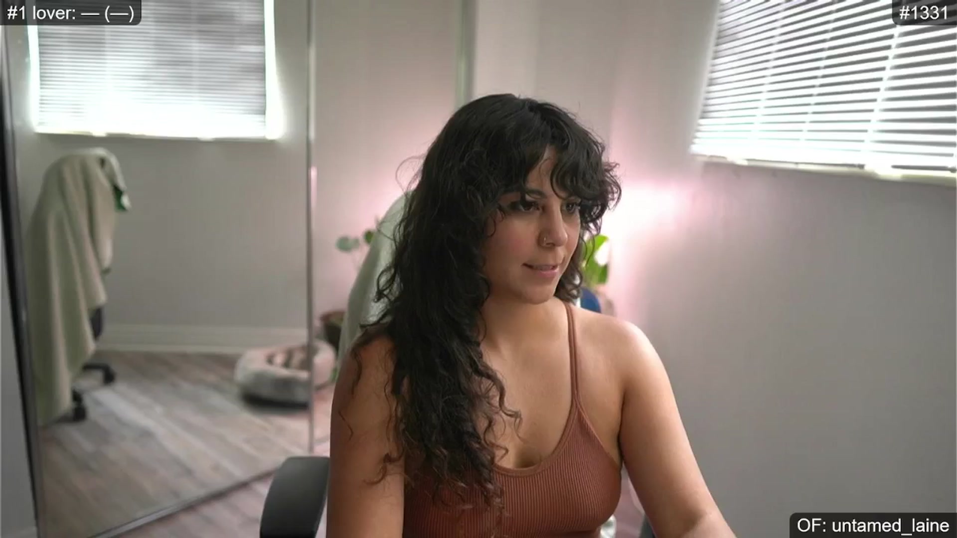 Gallery image thumbnail from e_laine's myfreecams stream on, 06/15/2024, 21:31 image 1 of 20