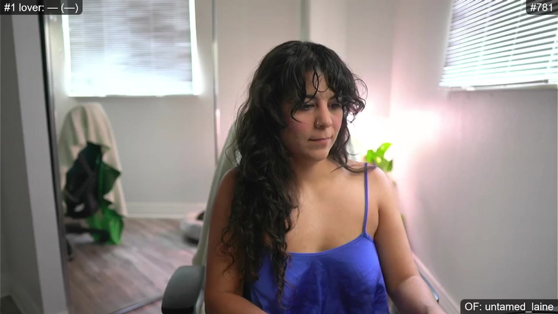 Gallery image thumbnail from e_laine's myfreecams stream on, 06/16/2024, 20:33 image 5 of 20