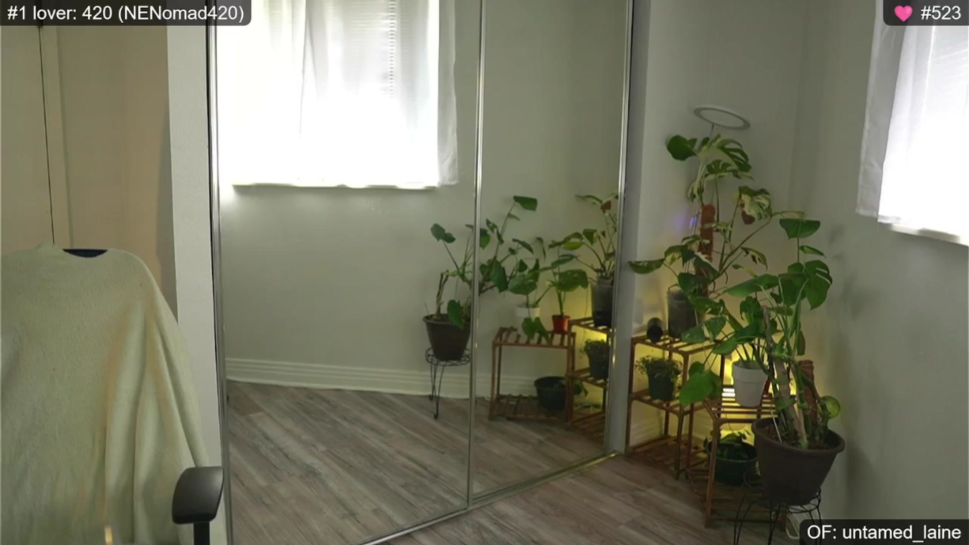 Gallery image thumbnail from e_laine's myfreecams stream on, 07/20/2024, 24:00 image 18 of 20