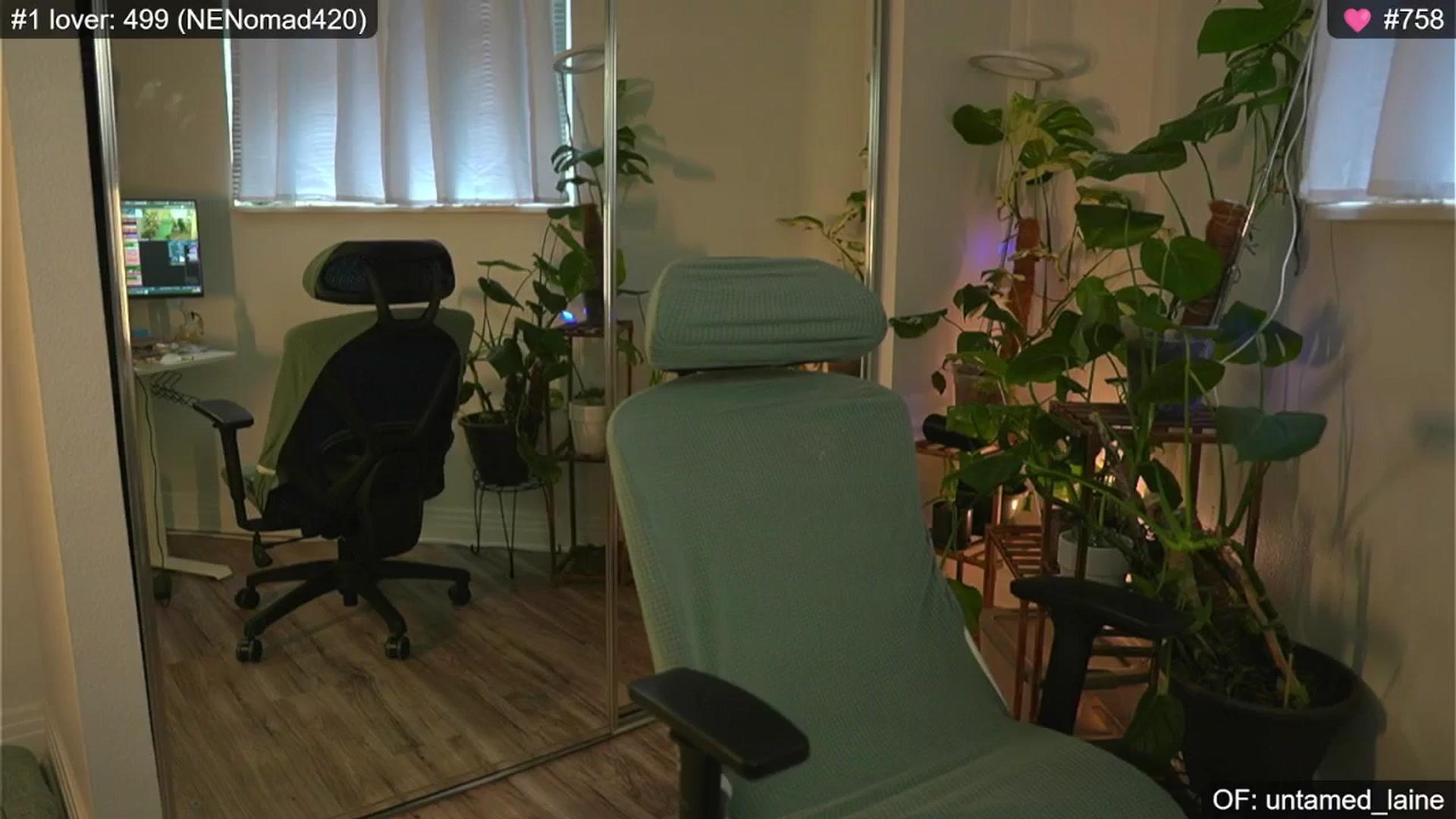 Gallery image thumbnail from e_laine's myfreecams stream on, 08/08/2024, 23:25 image 15 of 20
