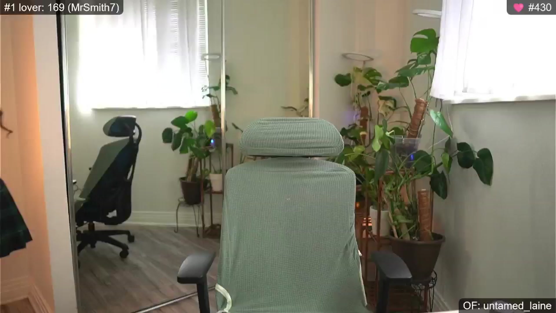 Gallery image thumbnail from e_laine's myfreecams stream on, 08/21/2024, 23:11 image 10 of 20