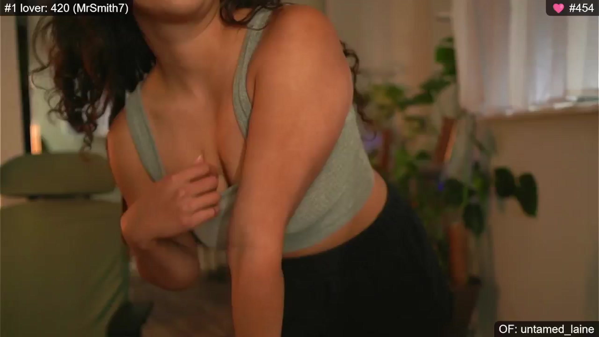 Gallery image thumbnail from e_laine's myfreecams stream on, 08/23/2024, 24:49 image 5 of 20