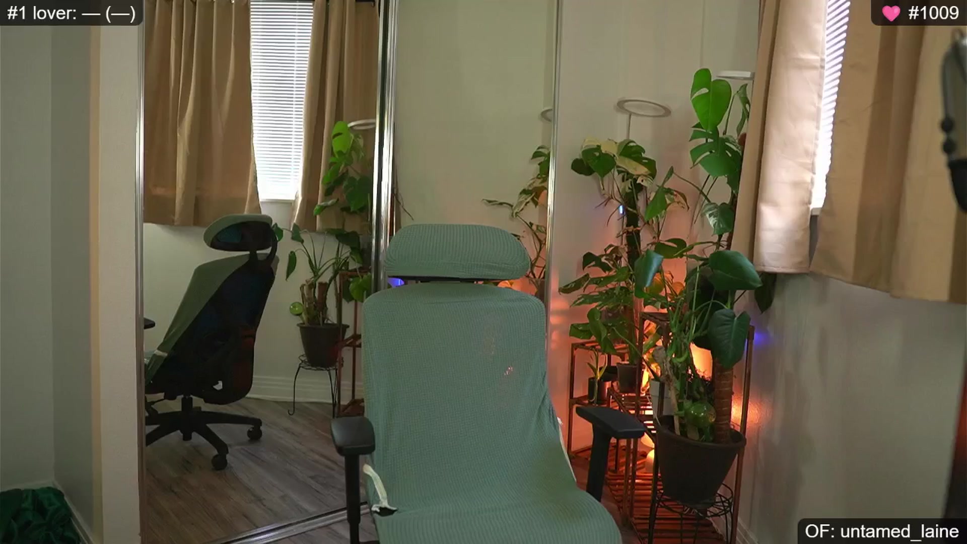 Gallery image thumbnail from e_laine's myfreecams stream on, 09/18/2024, 21:49 image 9 of 20