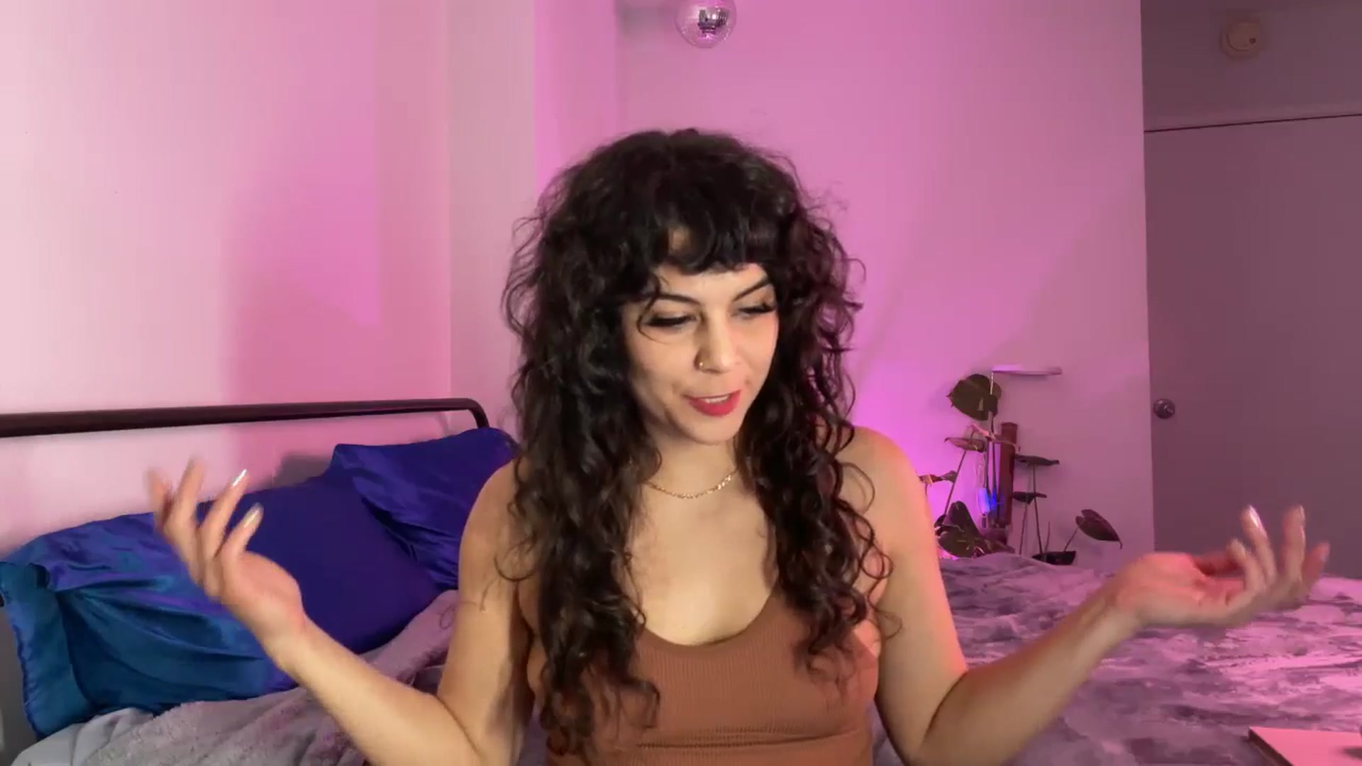Gallery image thumbnail from e_laine's myfreecams stream on, 03/13/2025, 23:20 image 6 of 20