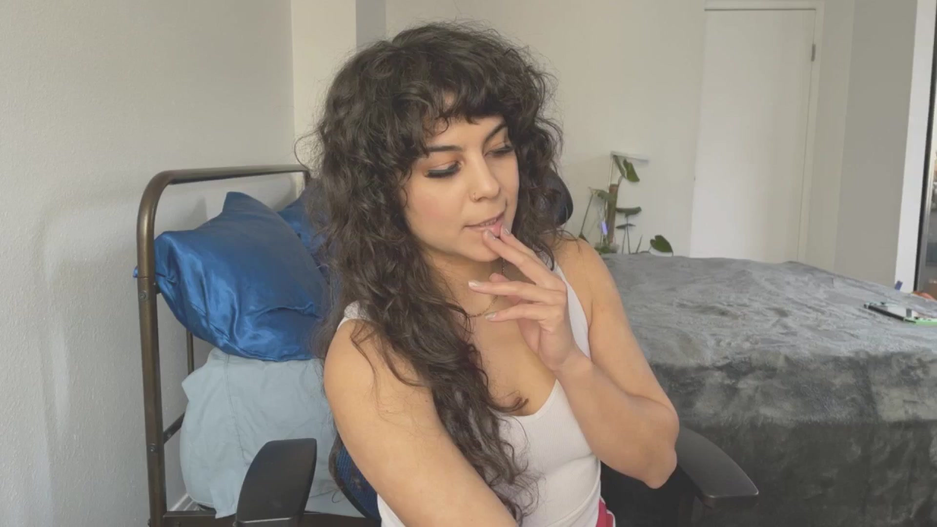 Gallery image thumbnail from e_laine's myfreecams stream on, 03/20/2025, 22:24 image 19 of 20