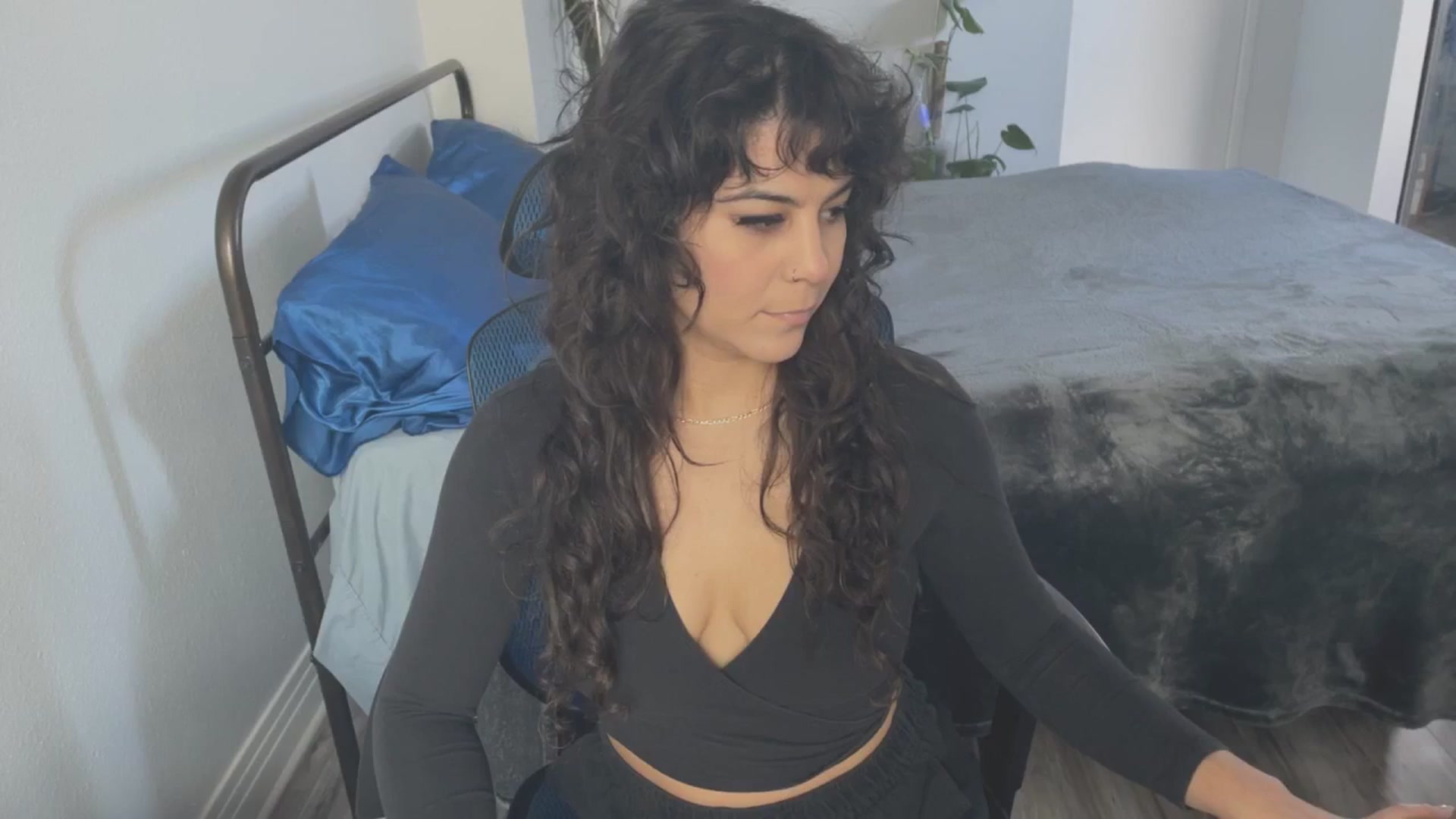 Gallery image thumbnail from e_laine's myfreecams stream on, 03/22/2025, 18:45 image 6 of 20