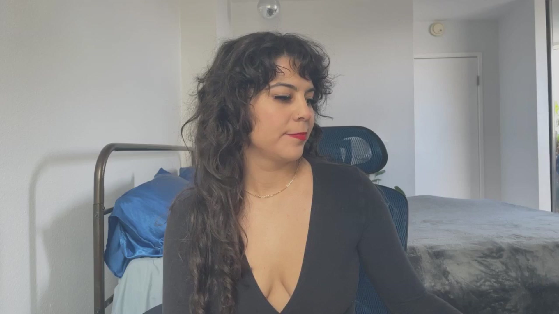 Gallery image thumbnail from e_laine's myfreecams stream on, 03/22/2025, 19:30 image 13 of 20