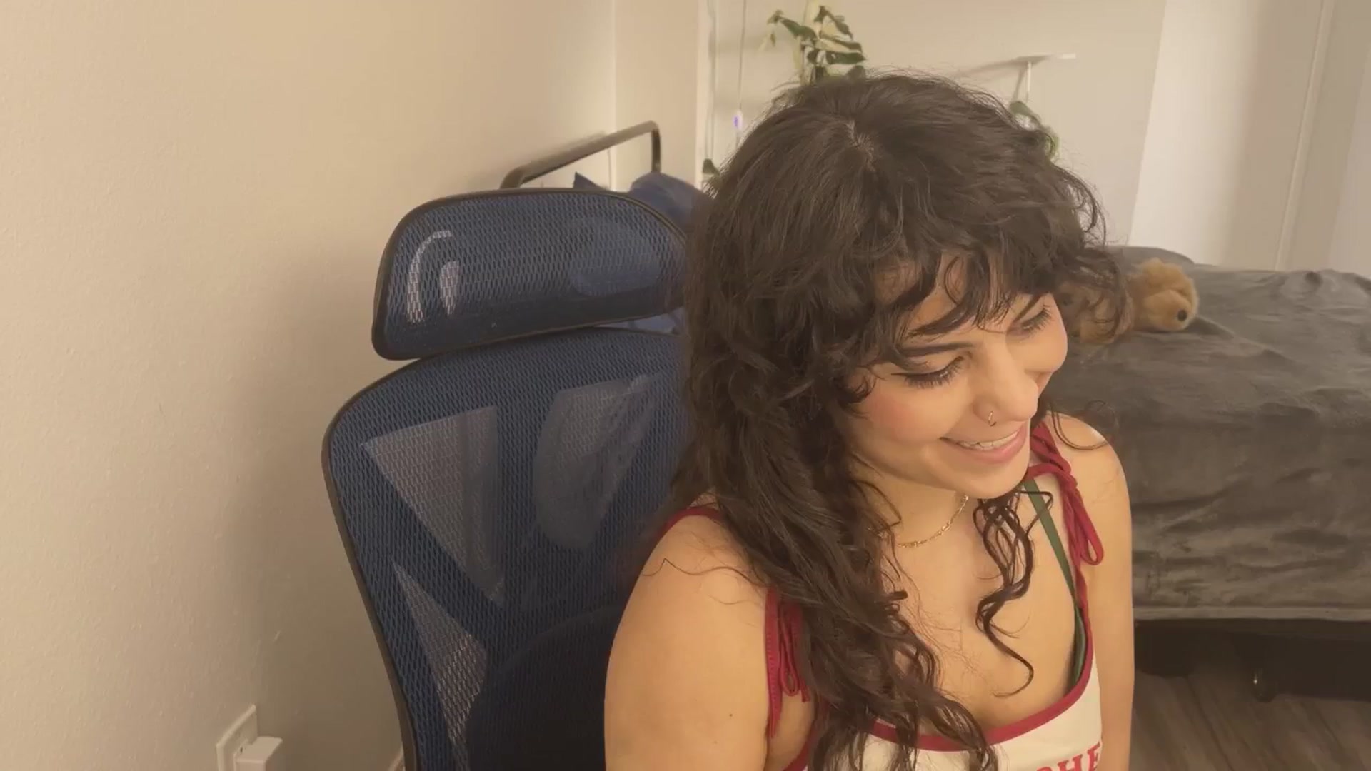 Gallery image thumbnail from e_laine's myfreecams stream on, 04/18/2025, 01:06 image 4 of 20