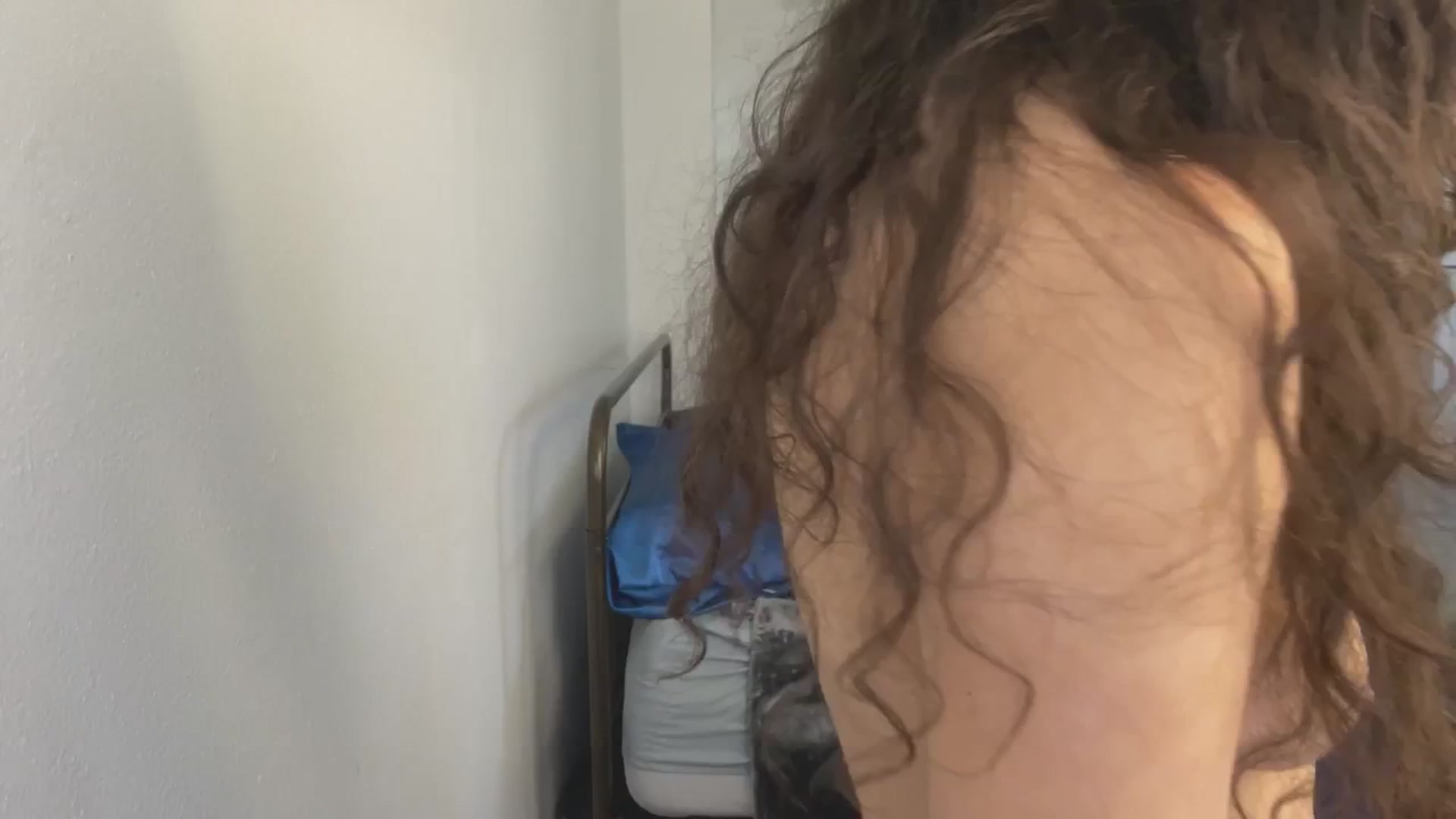 Gallery image thumbnail from e_laine's myfreecams stream on, 05/02/2025, 24:02 image 6 of 20