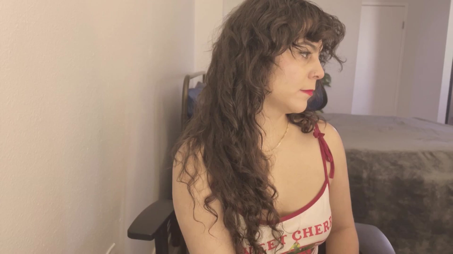 Gallery image thumbnail from e_laine's myfreecams stream on, 05/03/2025, 18:20 image 1 of 20