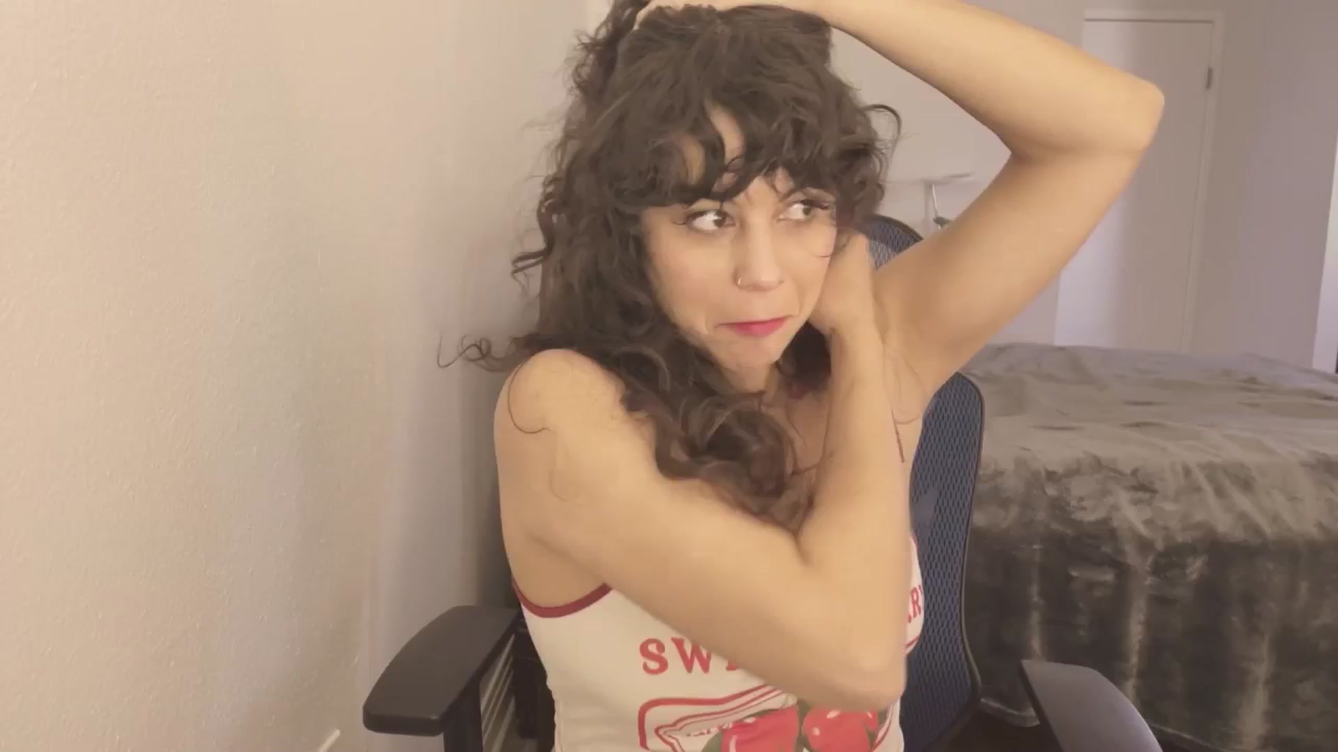 Gallery image thumbnail from e_laine's myfreecams stream on, 05/03/2025, 20:27 image 4 of 20