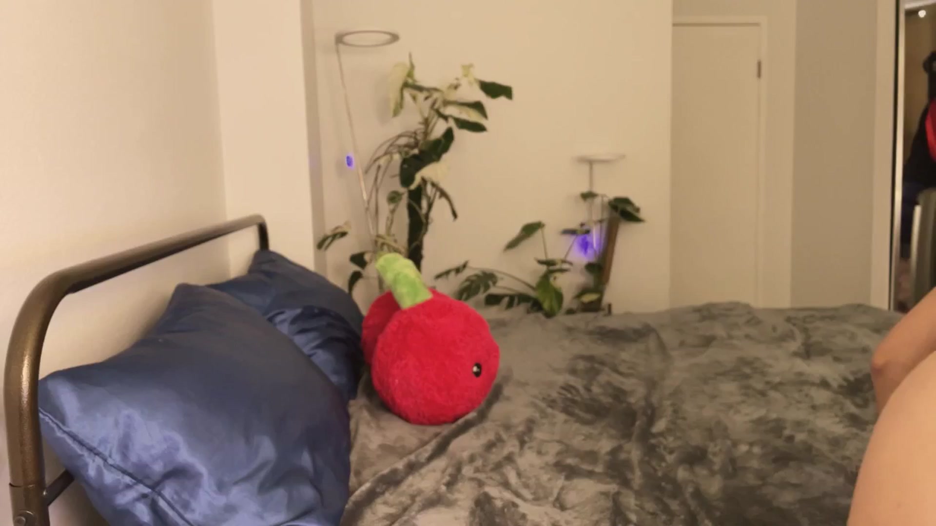 Gallery image thumbnail from e_laine's myfreecams stream on, 05/14/2025, 22:20 image 4 of 20