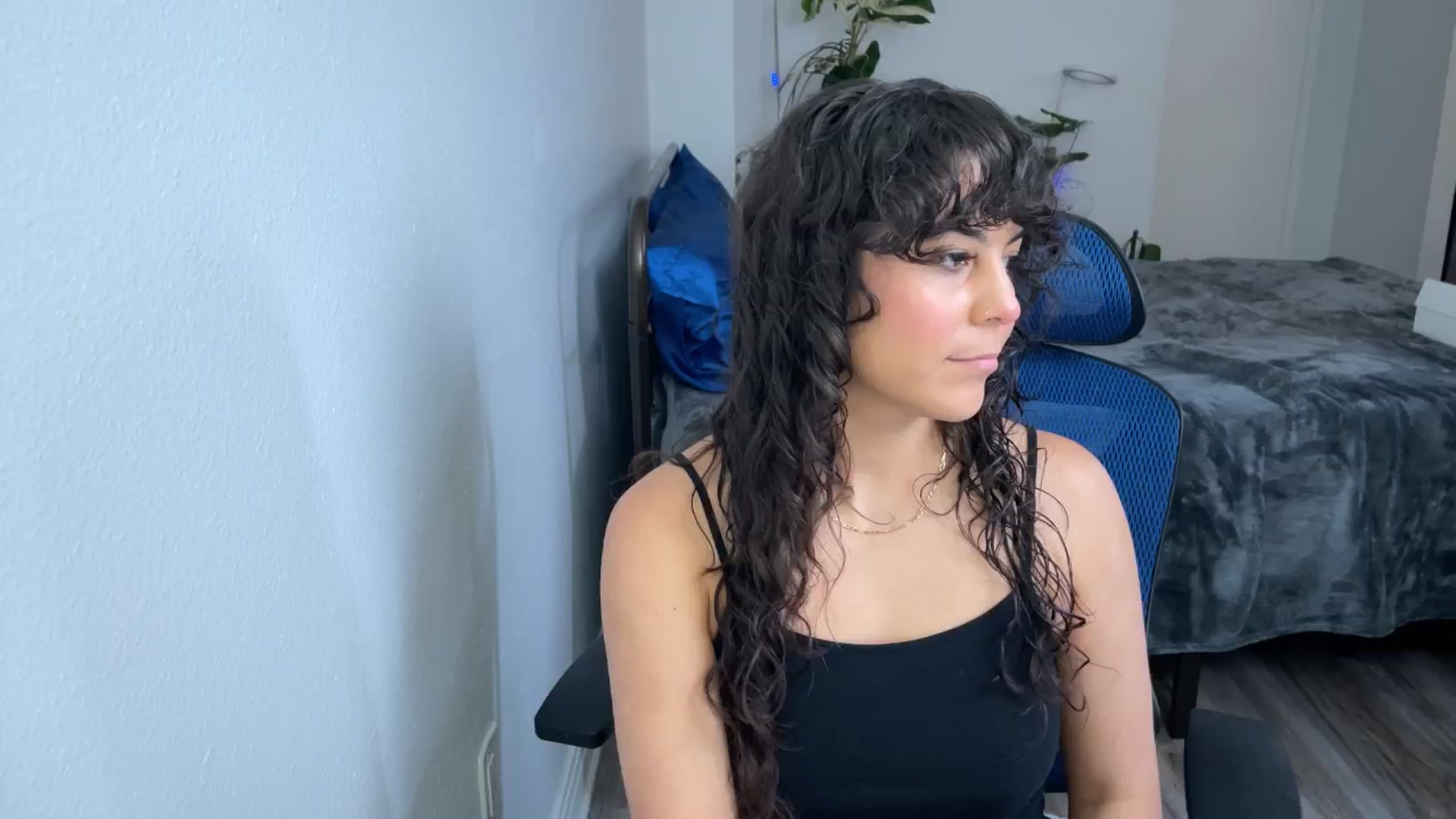 Gallery image thumbnail from e_laine's myfreecams stream on, 05/24/2025, 20:50 image 15 of 20