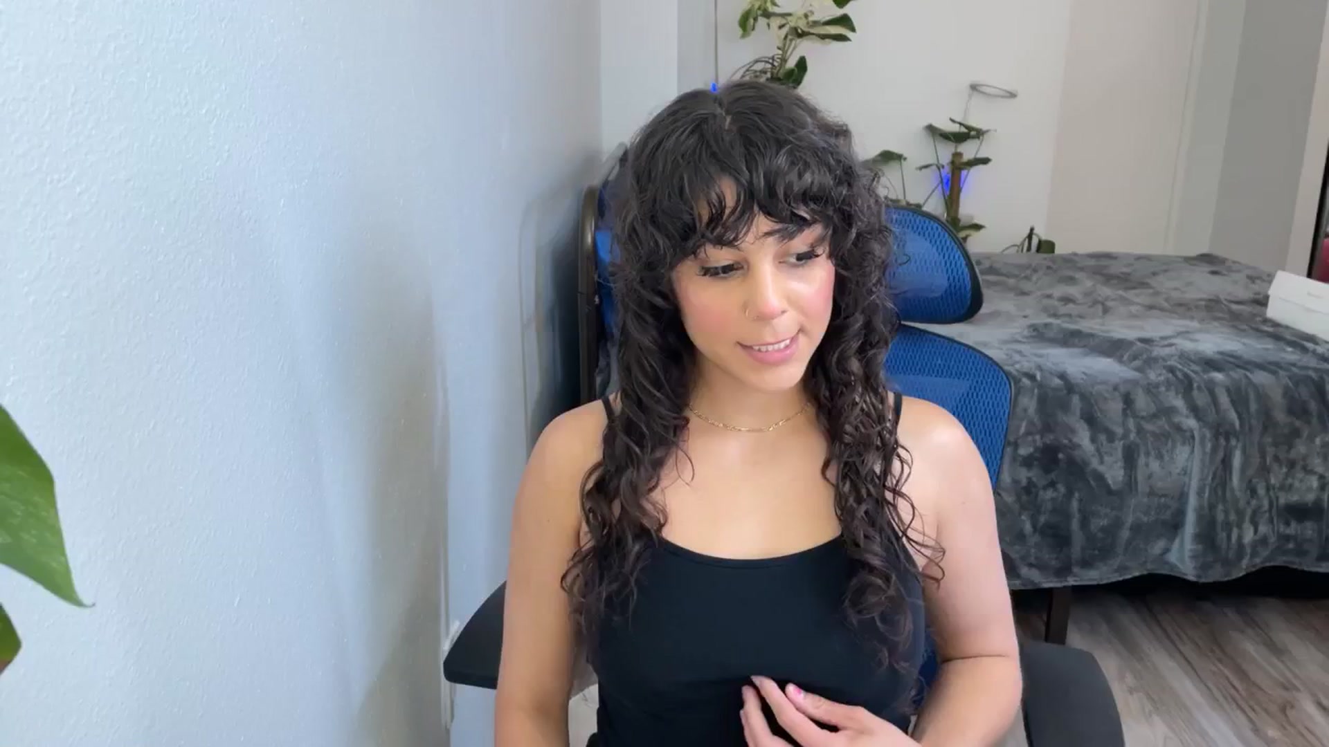 Gallery image thumbnail from e_laine's myfreecams stream on, 05/24/2025, 21:42 image 17 of 20