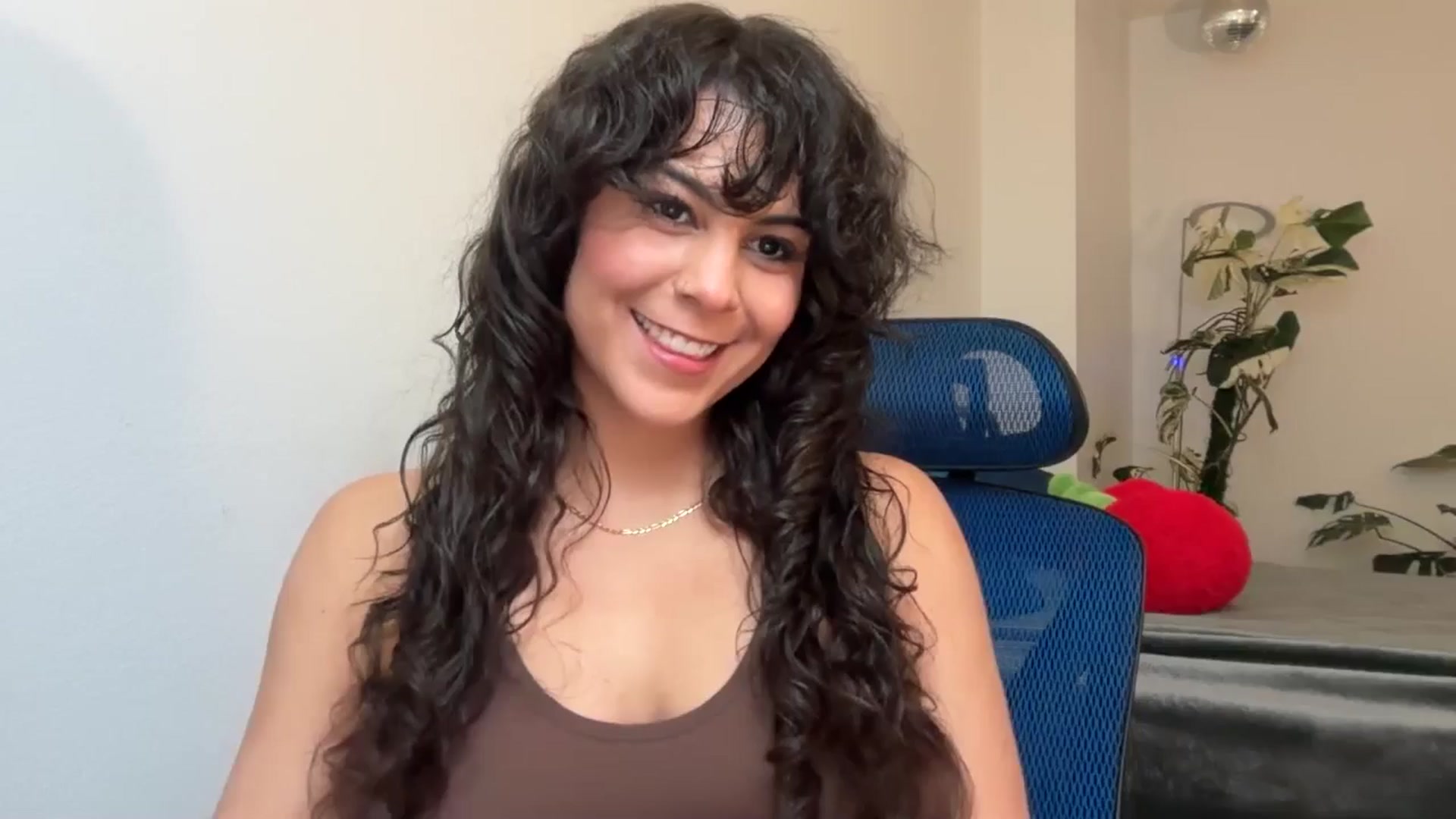 Gallery image thumbnail from e_laine's myfreecams stream on, 05/28/2025, 21:13 image 1 of 20