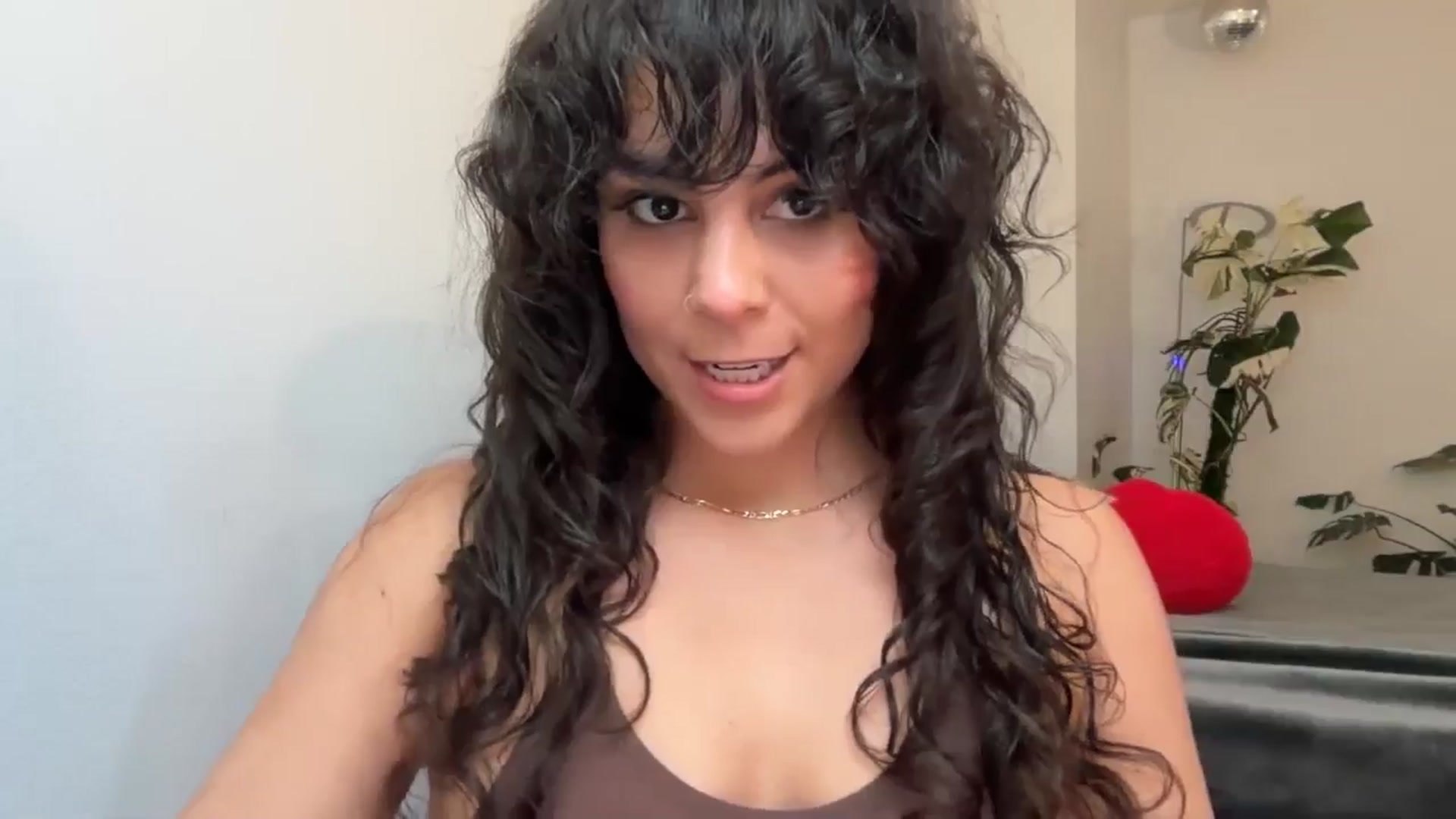Gallery image thumbnail from e_laine's myfreecams stream on, 05/28/2025, 21:13 image 11 of 20