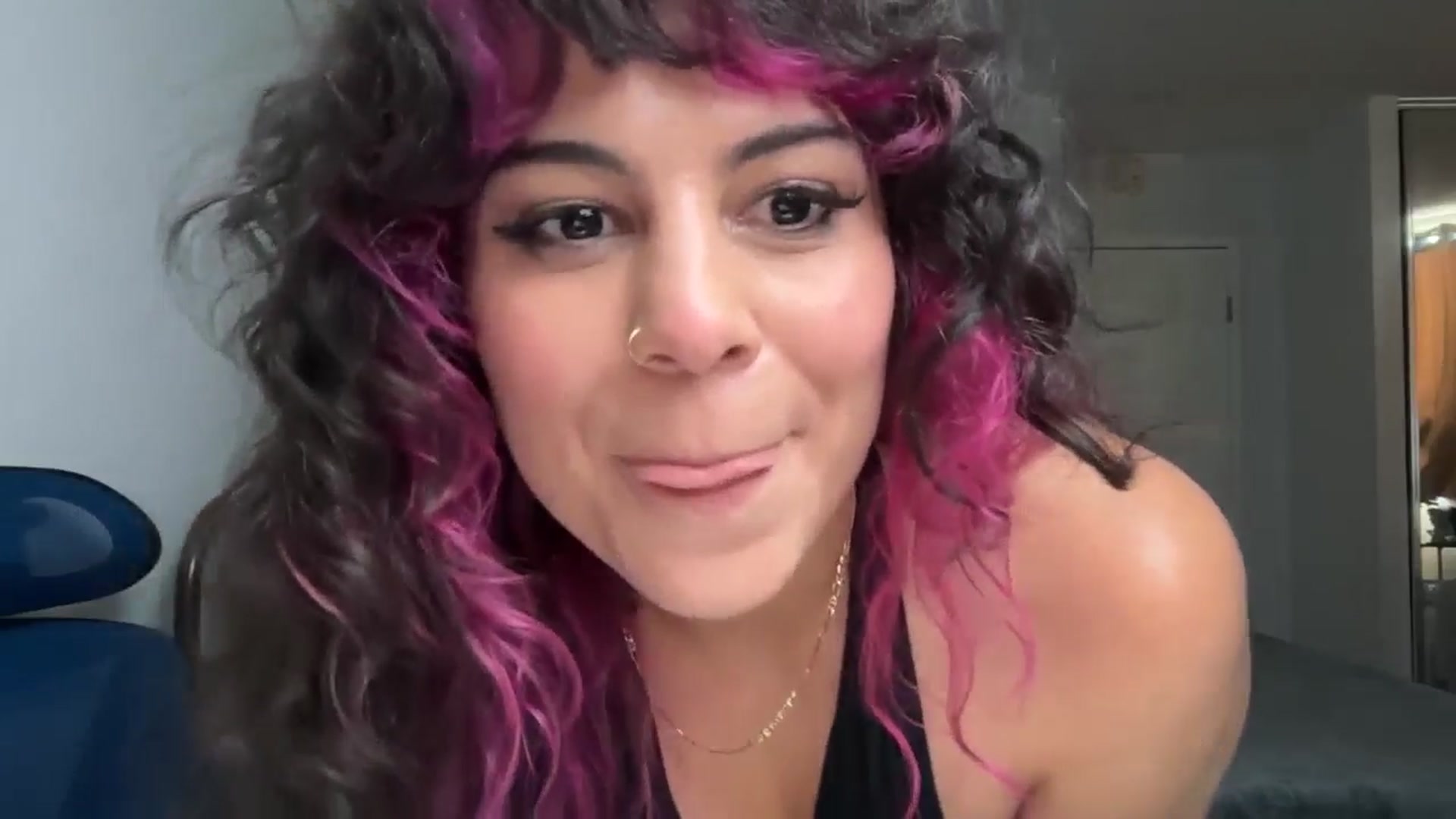 Gallery image thumbnail from e_laine's myfreecams stream on, 05/31/2025, 03:15 image 9 of 20